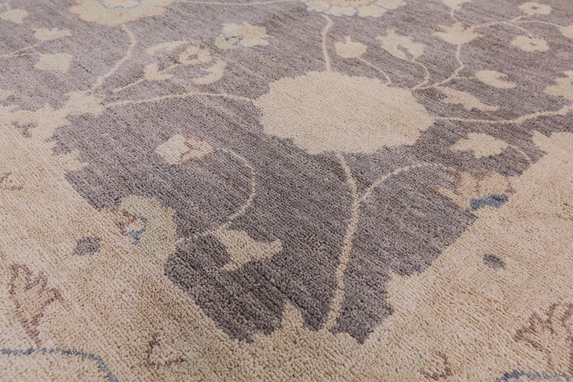 Grey Peshawar Hand-Knotted Wool Rug - 8' 2" X 9' 10" - Golden Nile