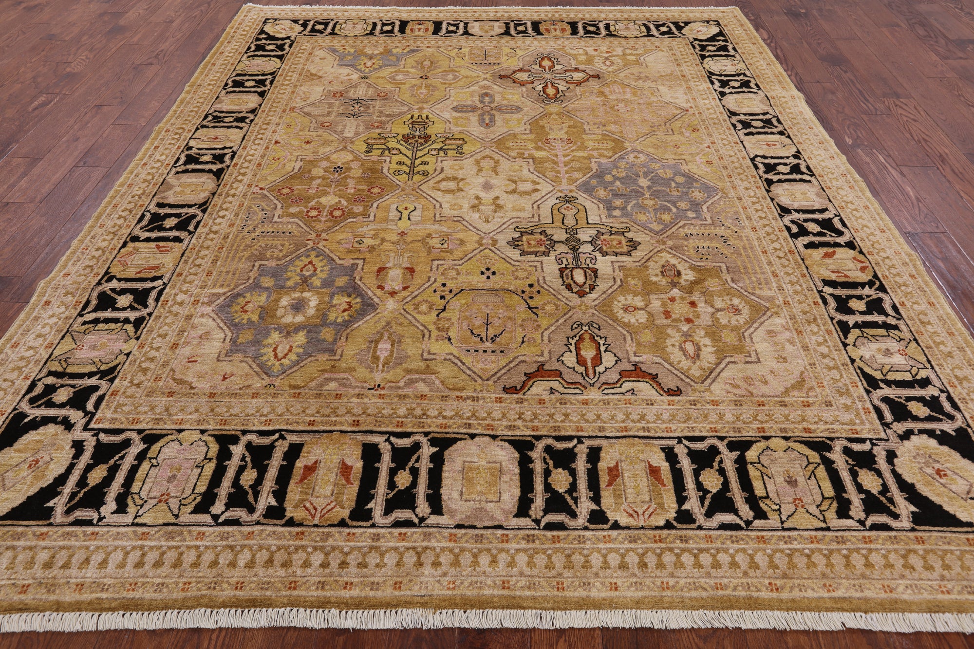 Peshawar Hand Knotted Area Rug - 8' 1" X 9' 7" - Golden Nile