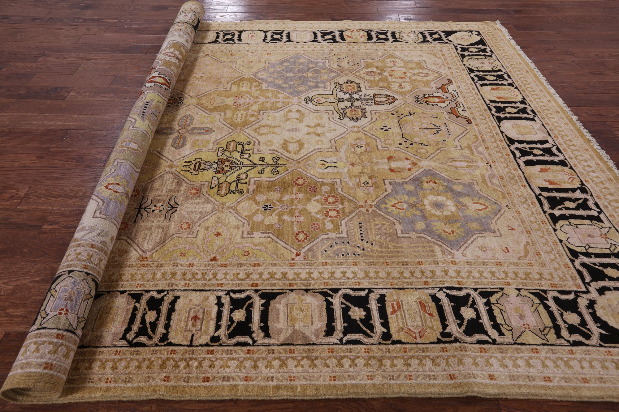 Peshawar Hand Knotted Area Rug - 8' 1" X 9' 7" - Golden Nile