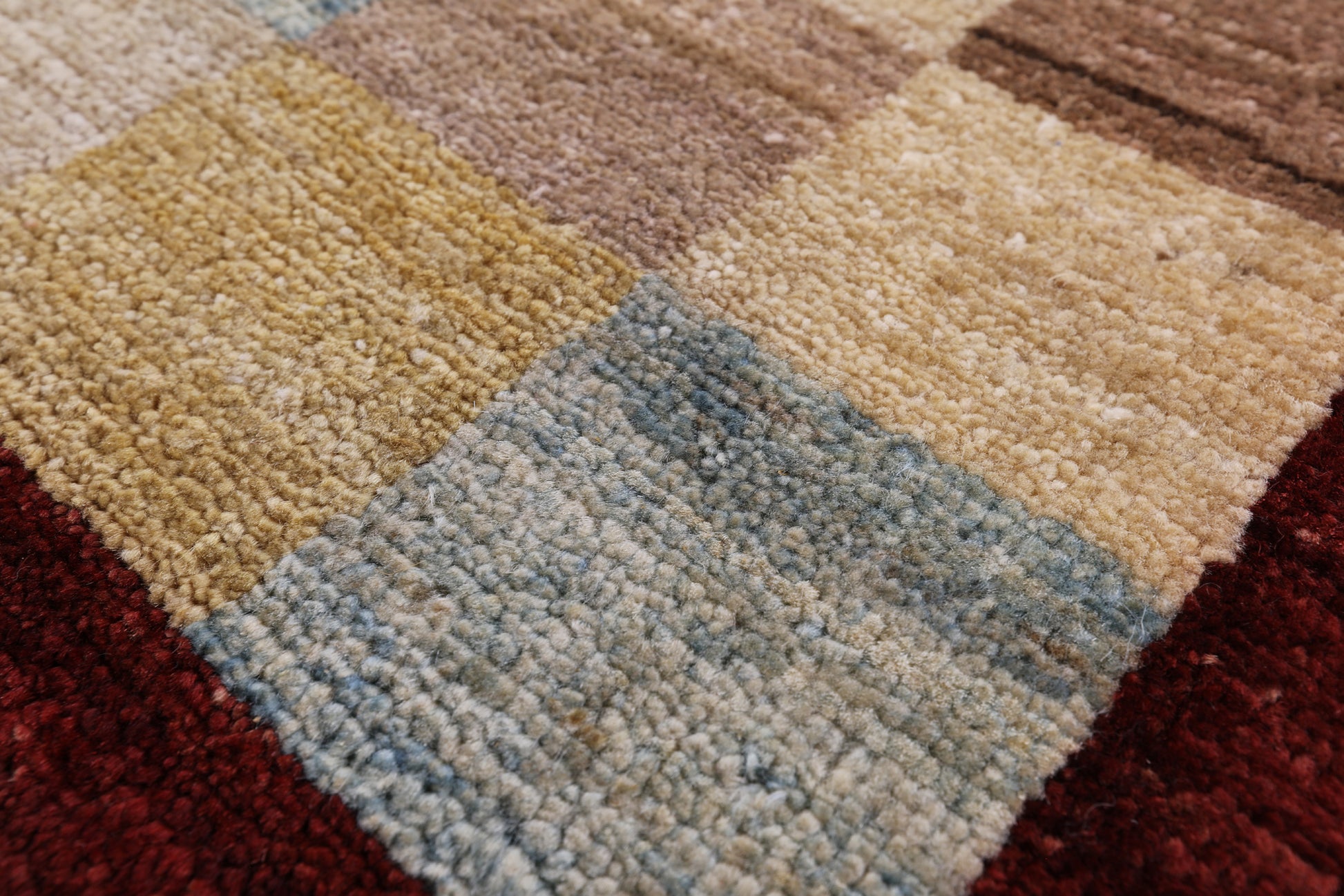 Persian Gabbeh Handmade Wool Rug - 5' 6" X 7' 10" - Golden Nile