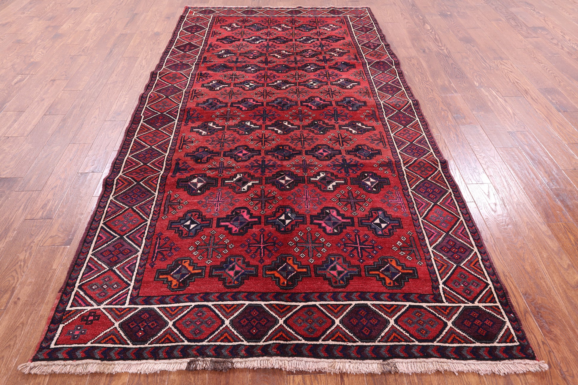 Red Persian Hand Knotted Wool On Wool Rug - 5' 7" X 10' 6" - Golden Nile