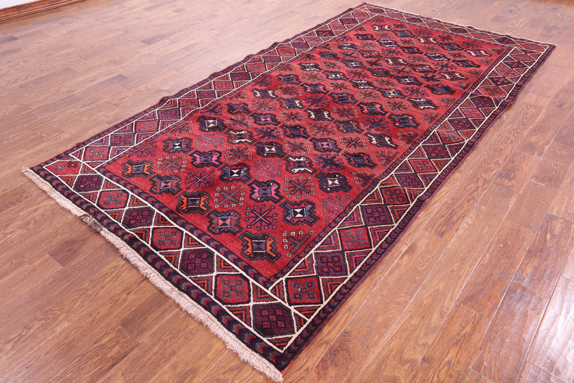 Red Persian Hand Knotted Wool On Wool Rug - 5' 7" X 10' 6" - Golden Nile