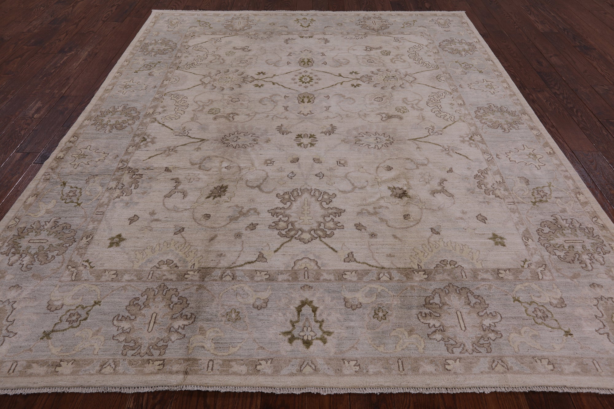 Ivory Peshawar Hand Knotted Wool Rug - 8' 1" X 9' 7" - Golden Nile