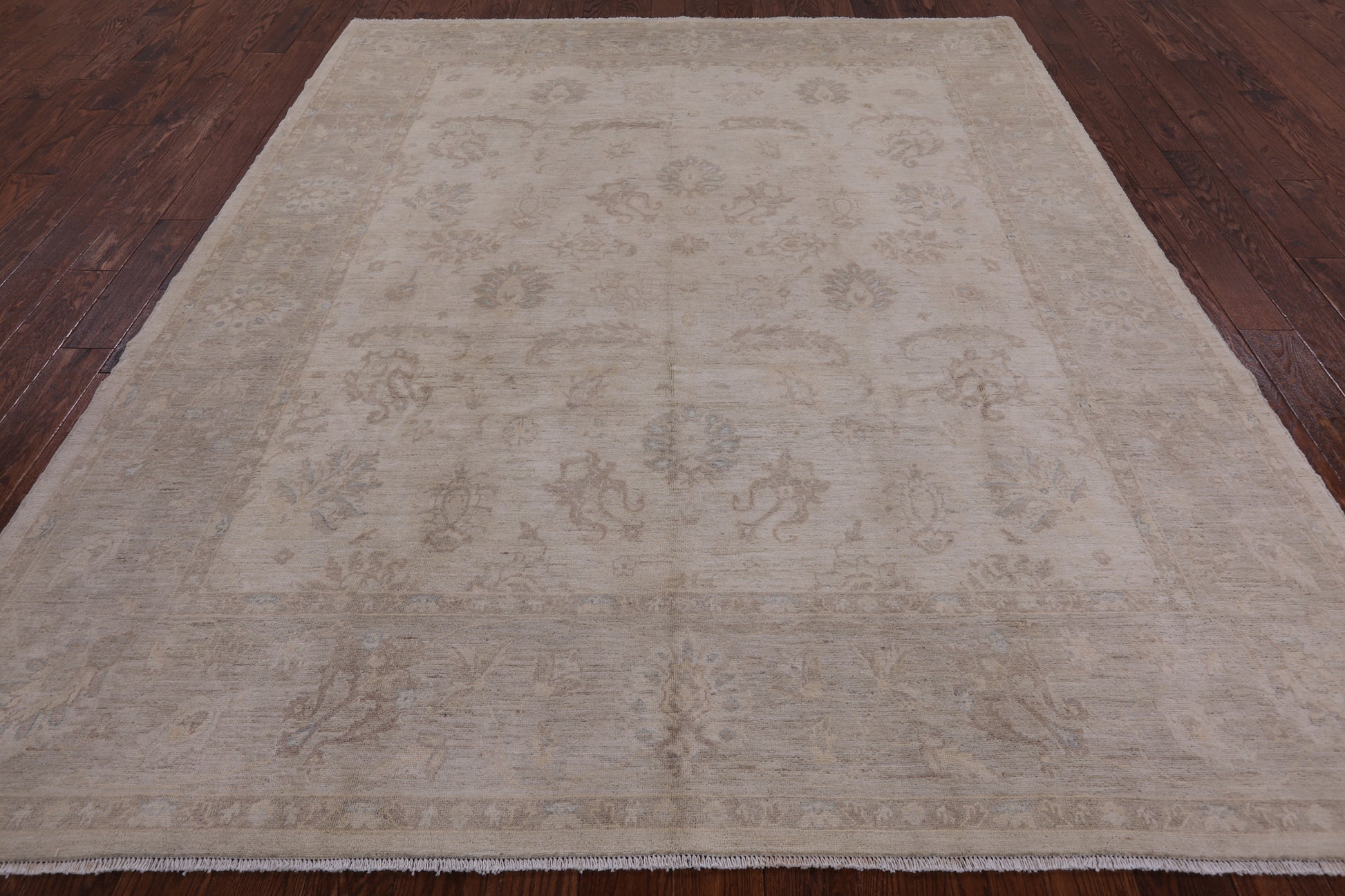 Ivory Antiqued Peshawar Hand Knotted Wool Rug - 8' 2" X 9' 7" - Golden Nile