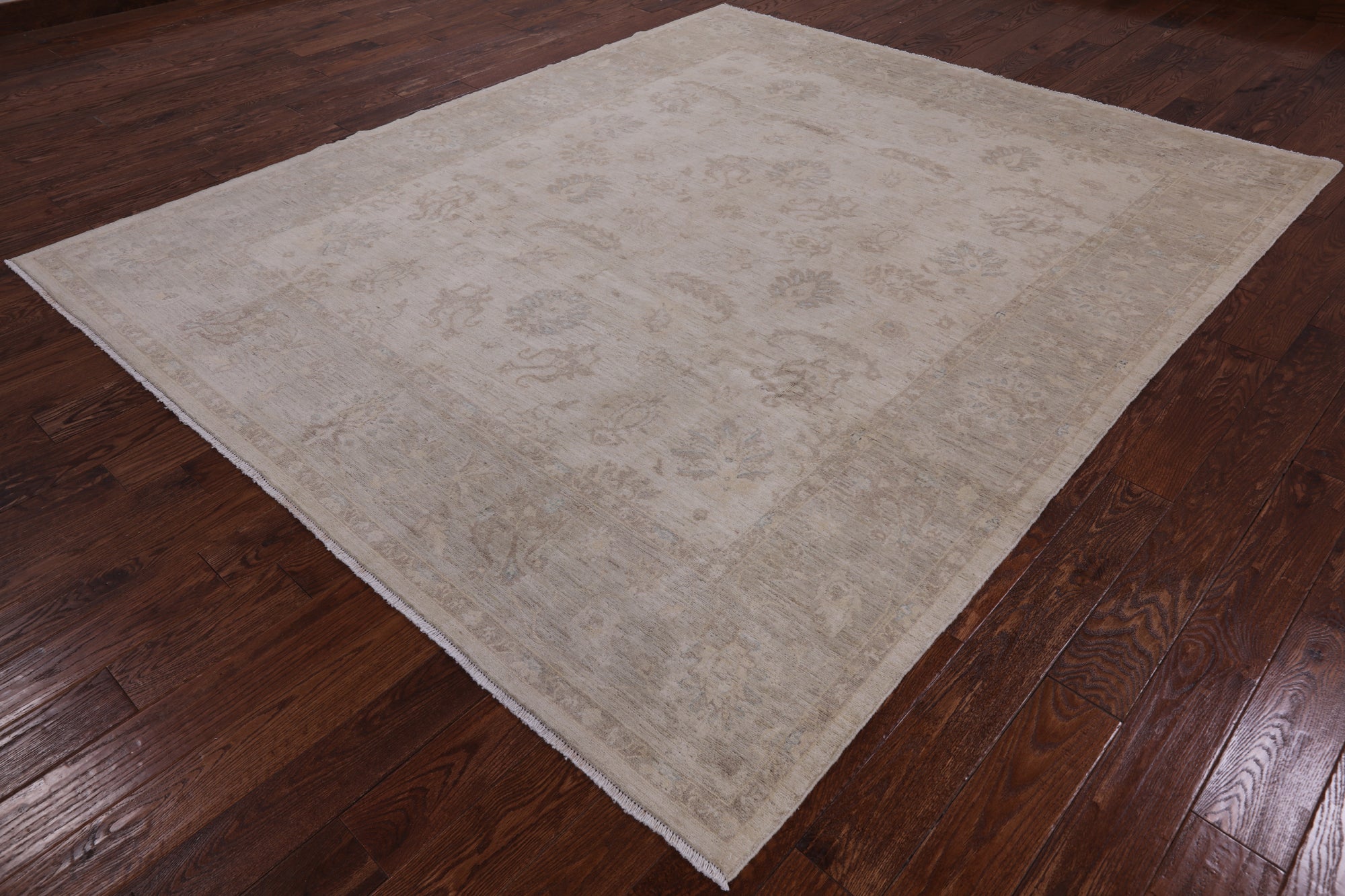 Ivory Antiqued Peshawar Hand Knotted Wool Rug - 8' 2" X 9' 7" - Golden Nile