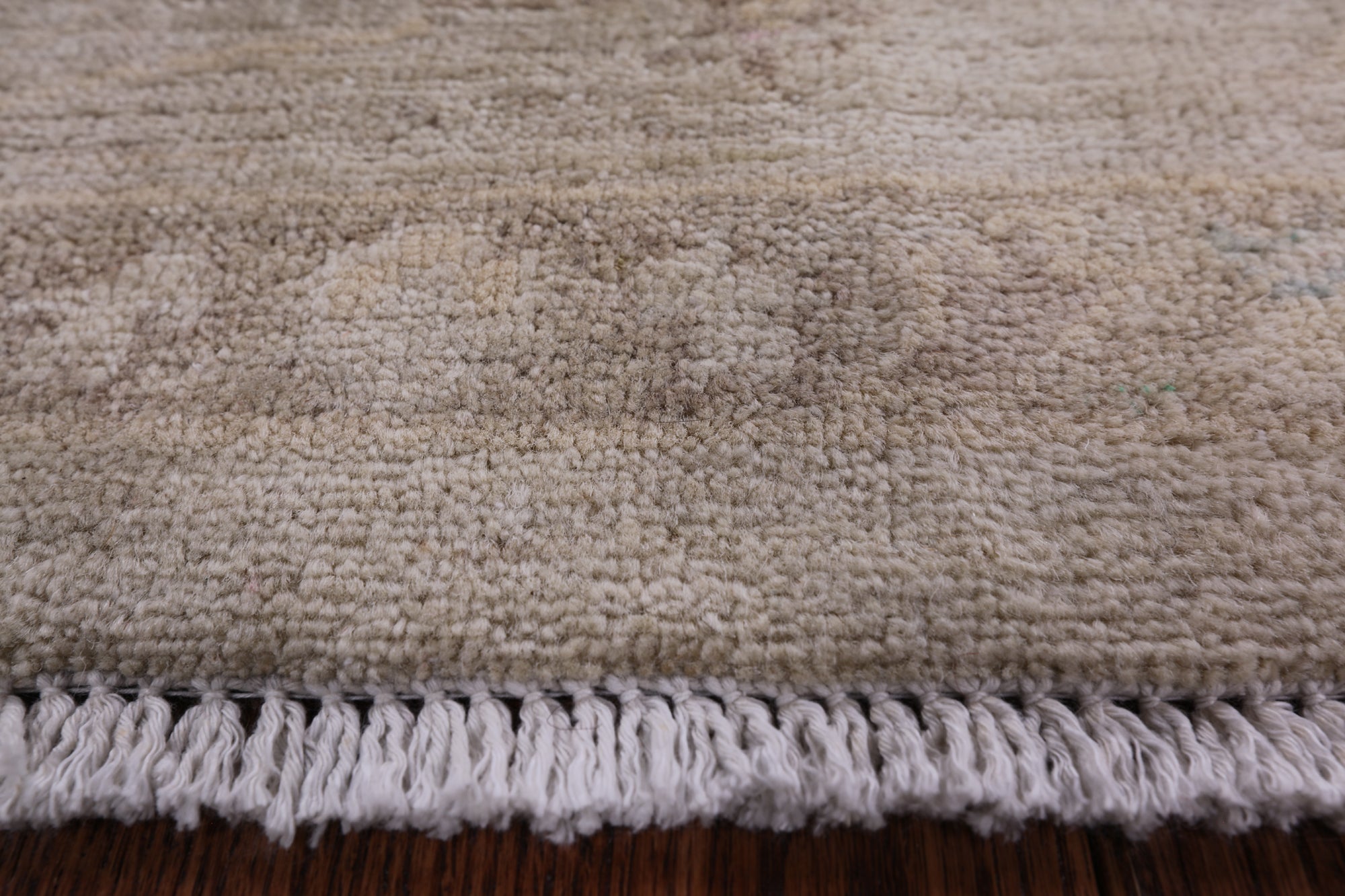 Ivory Antiqued Peshawar Hand Knotted Wool Rug - 8' 2" X 9' 7" - Golden Nile