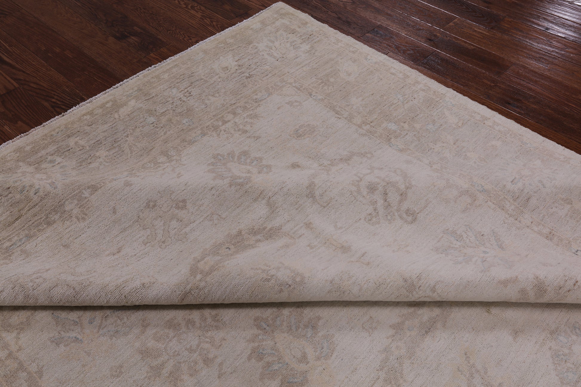 Ivory Antiqued Peshawar Hand Knotted Wool Rug - 8' 2" X 9' 7" - Golden Nile