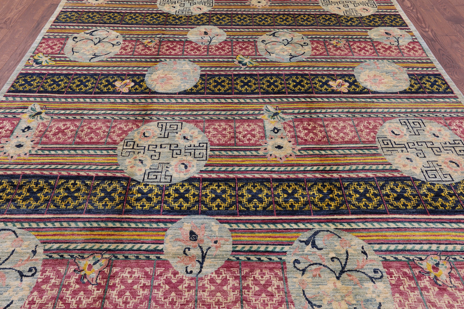 William Morris Handmade Wool Rug  - 7' 10" X 10' 7" - Golden Nile