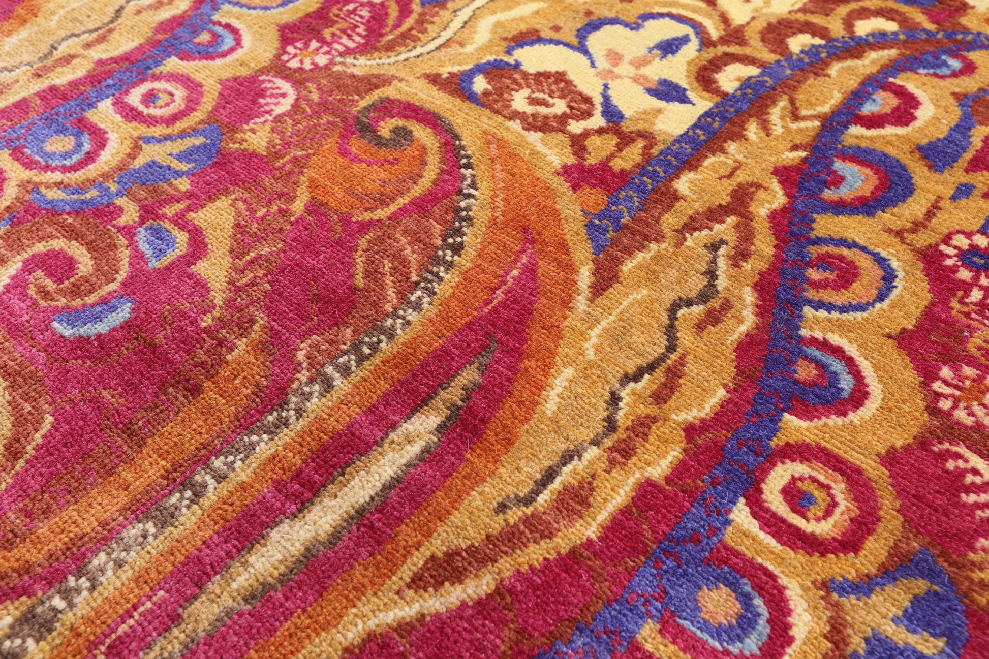 William Morris Hand Knotted Wool Rug - 7' 10" X 9' 7" - Golden Nile