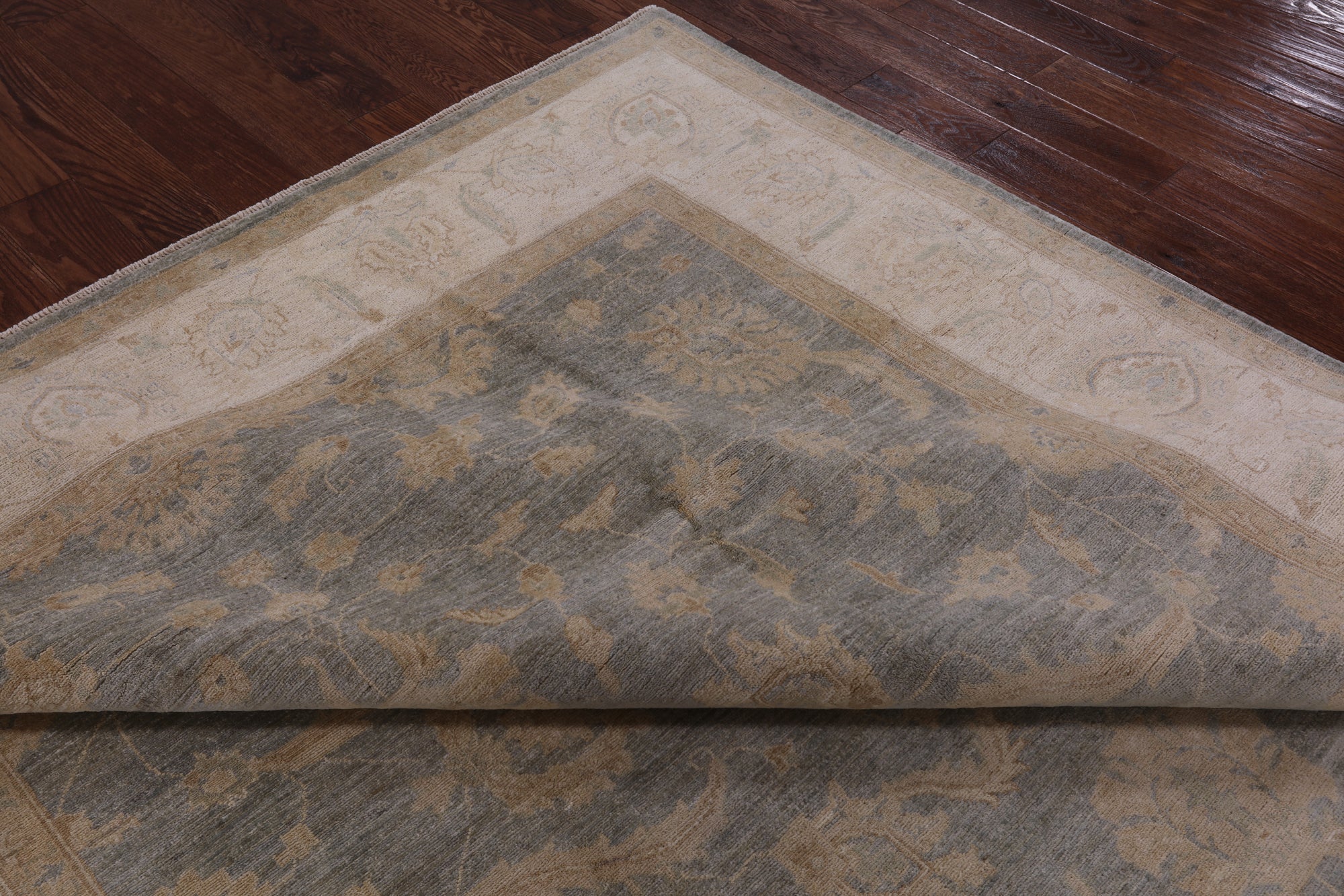 Persian Hand Knotted Wool Area Rug - 8' 3" X 9' 10" - Golden Nile