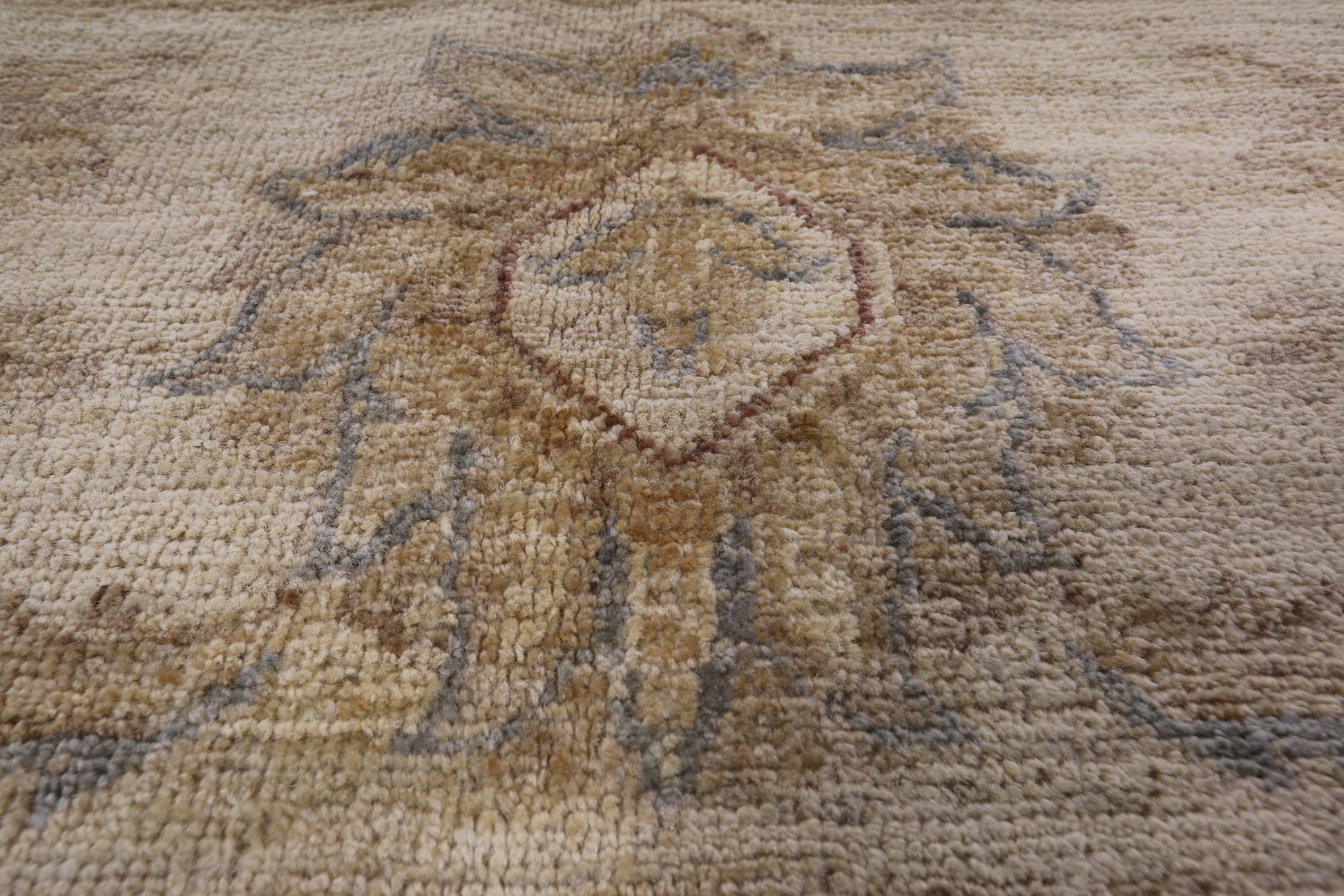 Grey Peshawar Hand Knotted Wool Area Rug - 9' 0" X 12' 0" - Golden Nile