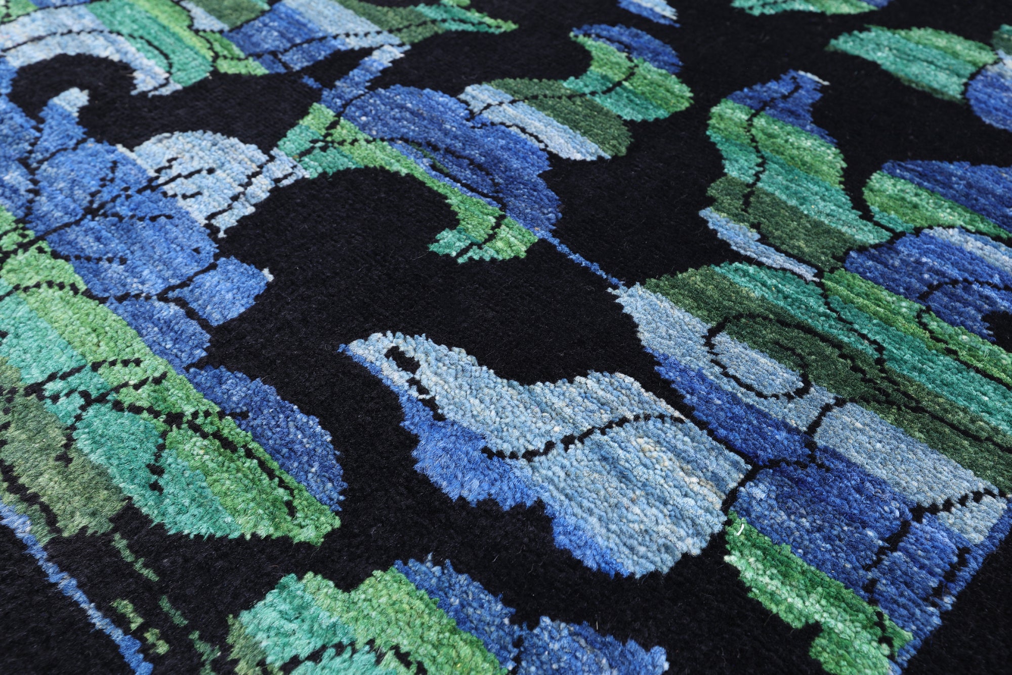 Black Rose Garden William Morris Handmade Wool Rug - 3' 2" X 5' 0" - Golden Nile