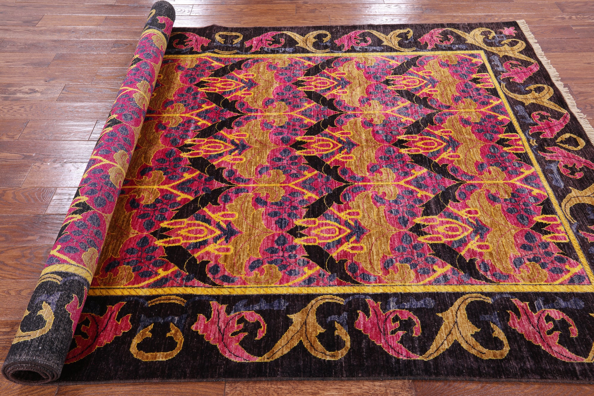 Pink William Morris Hand Knotted Area Rug - 6' 2" X 9' 9" - Golden Nile