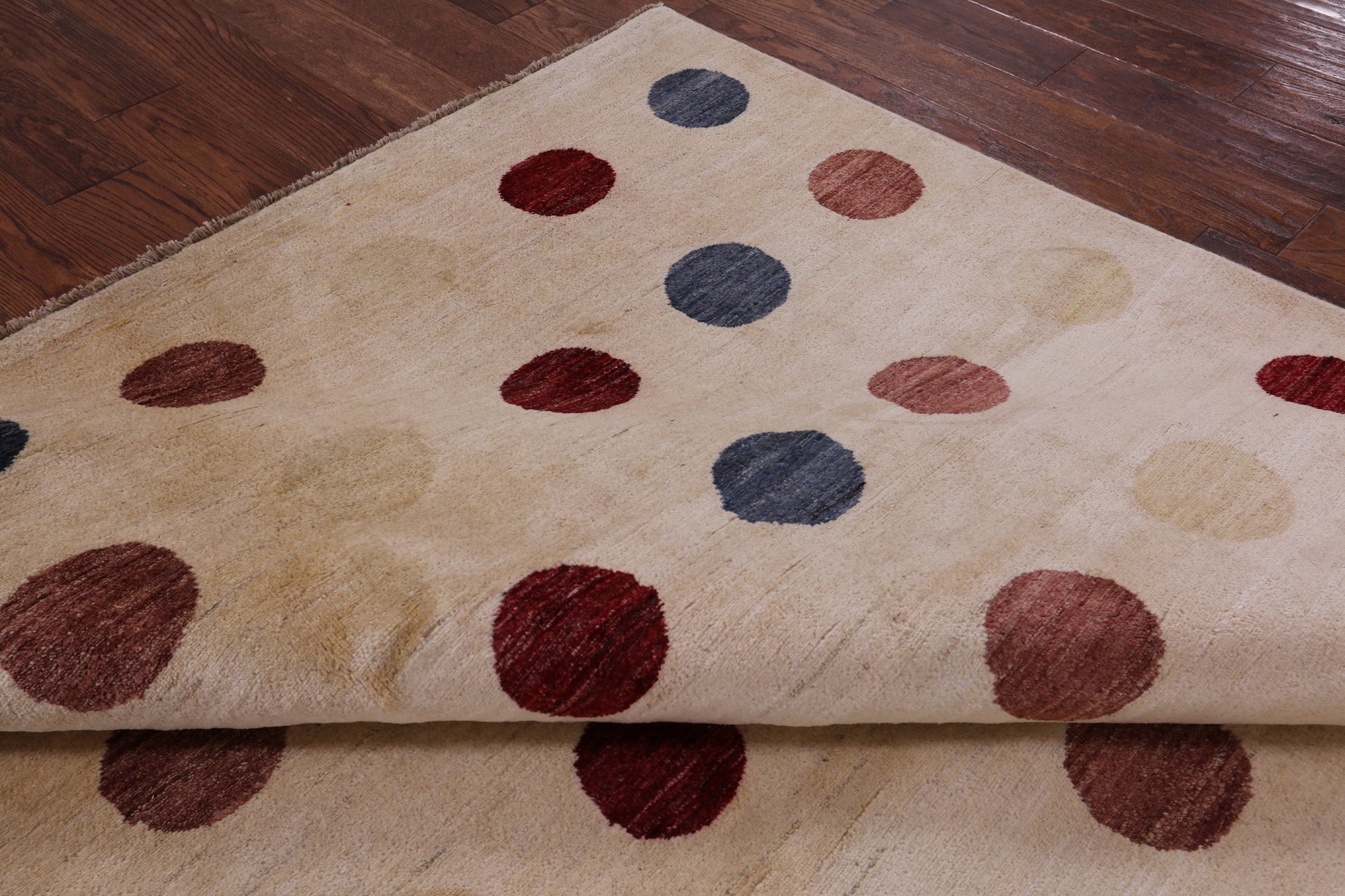 Ivory Persian Gabbeh Hand Knotted Wool Rug - 6' 8" X 9' 7" - Golden Nile