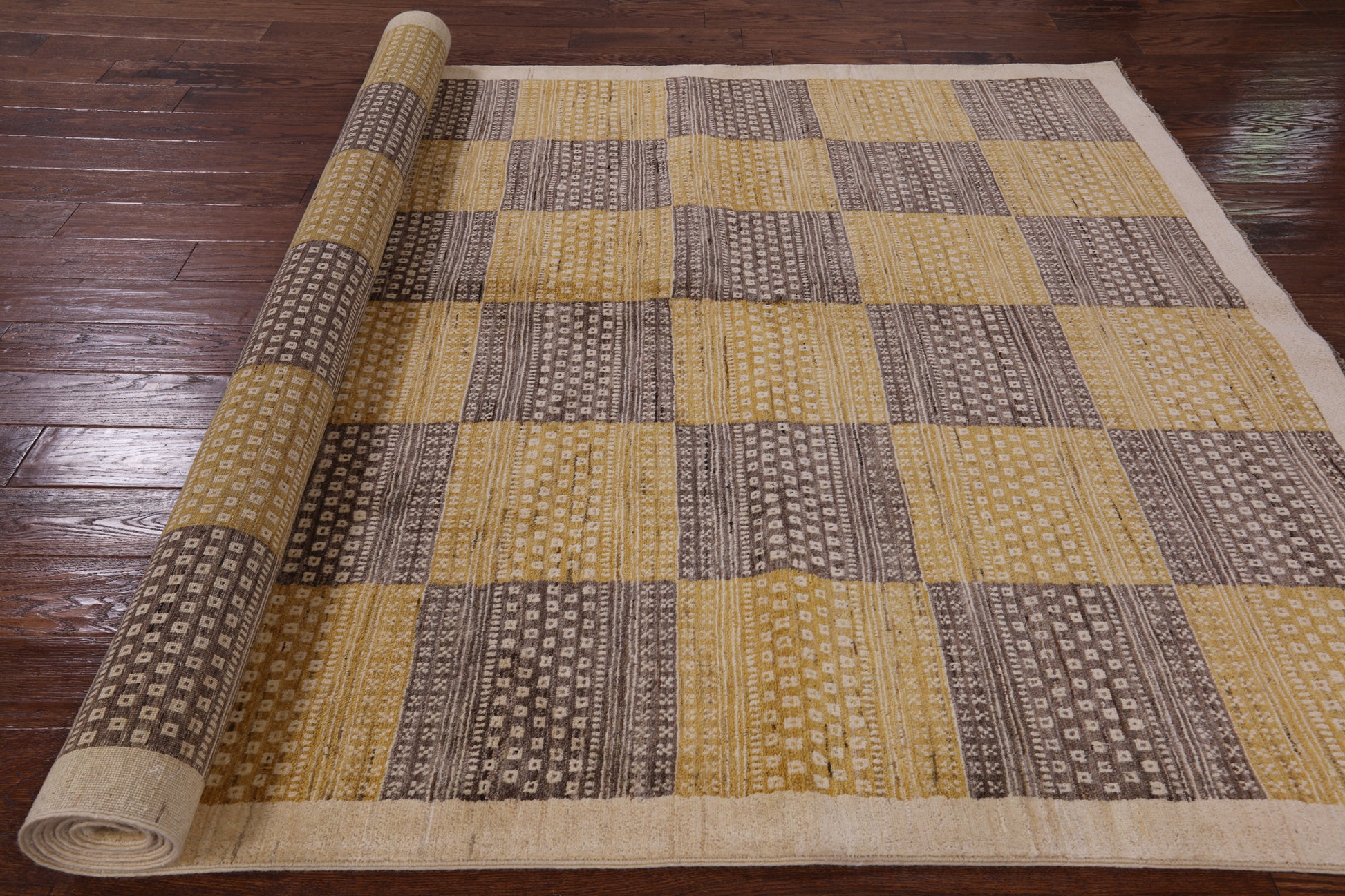 Persian Gabbeh Hand Knotted Wool Rug - 6' 6" X 10' 3" - Golden Nile