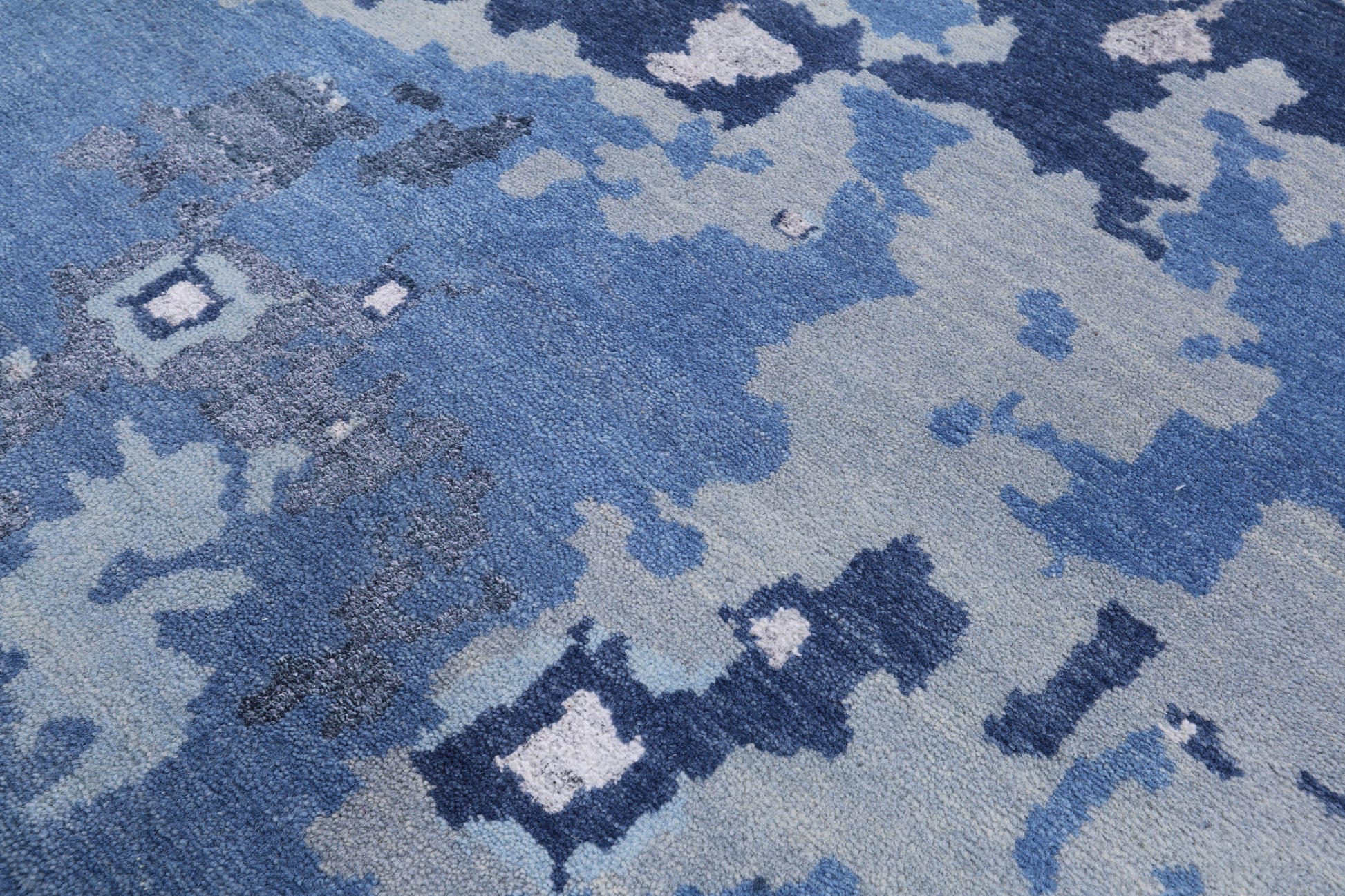 Abstract Hand Knotted Wool & Silk Area Rug - 8' 1" X 10' 2" - Golden Nile