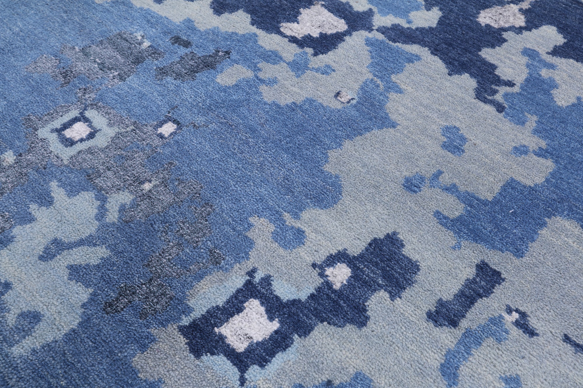 Abstract Hand Knotted Wool & Silk Area Rug - 8' 1" X 10' 2" - Golden Nile