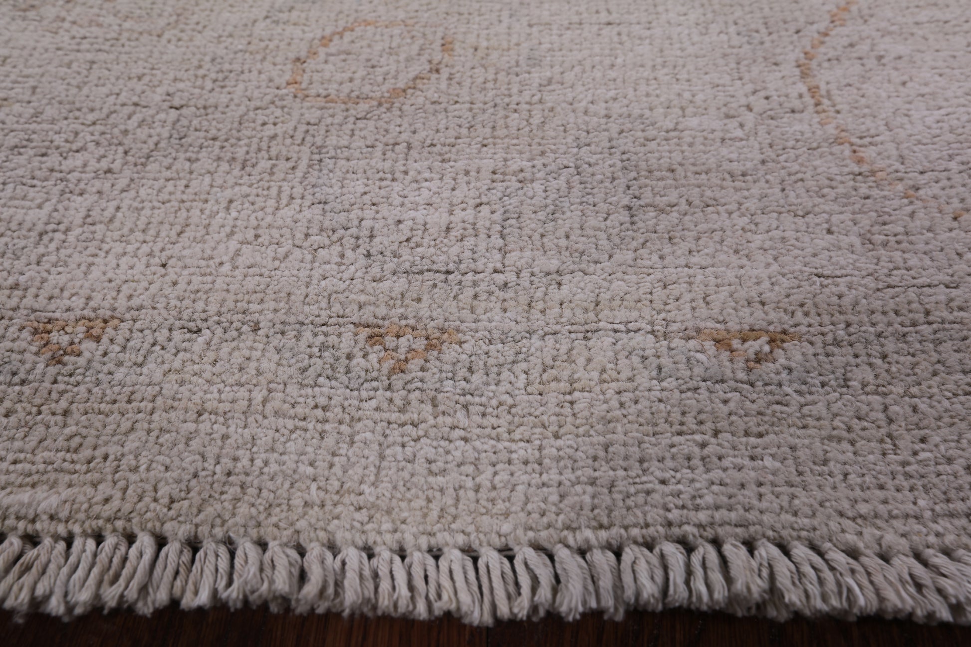 Ivory Peshawar White Wash Handmade Area Rug - 5' 1" X 6' 11" - Golden Nile