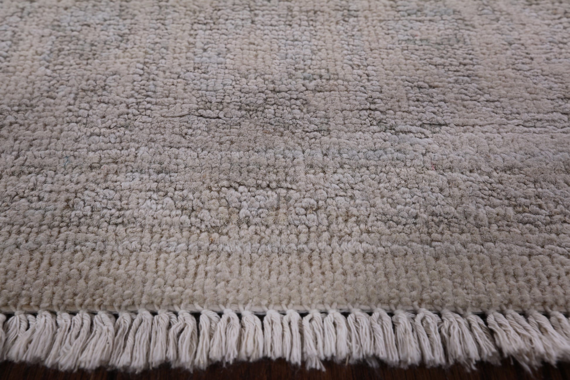 Ivory Persian Washed Out Handmade Area Rug - 4' 0" X 6' 2" - Golden Nile