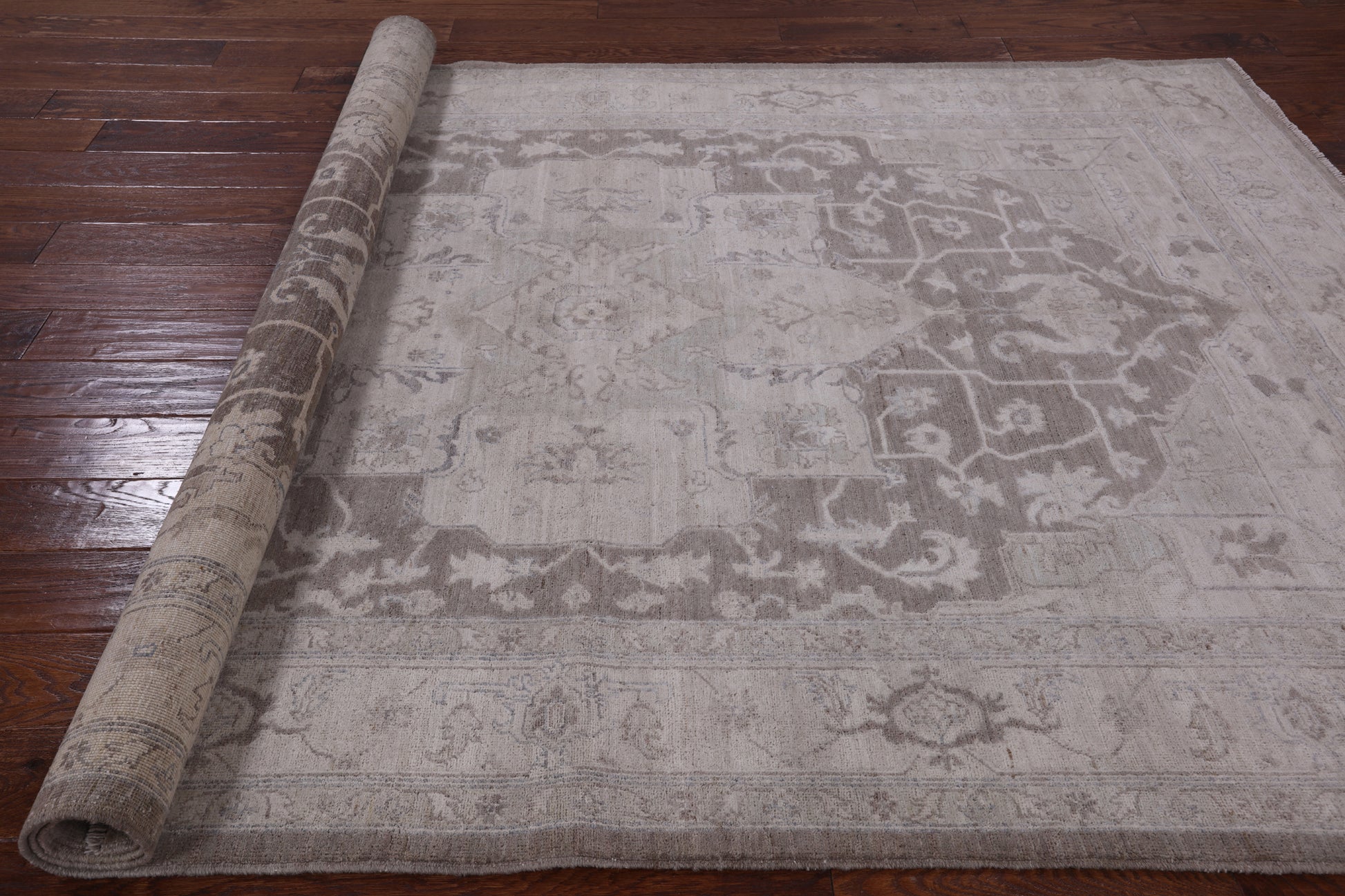 Persian White Wash Handmade Wool Area Rug - 6' 0" X 8' 9" - Golden Nile