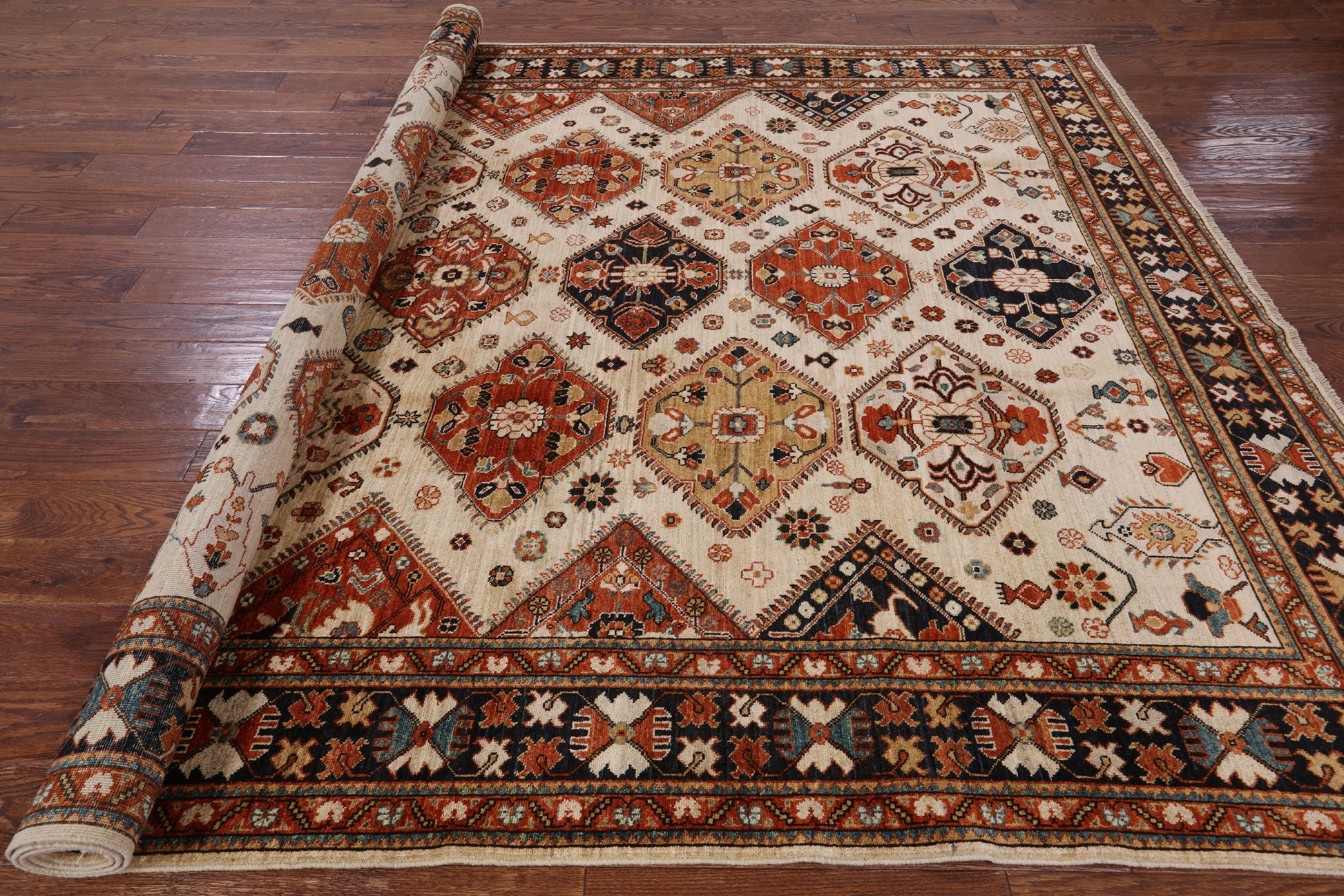 Ivory Fine Serapi Hand Knotted Rug - 8' 5" X 10' 1" - Golden Nile
