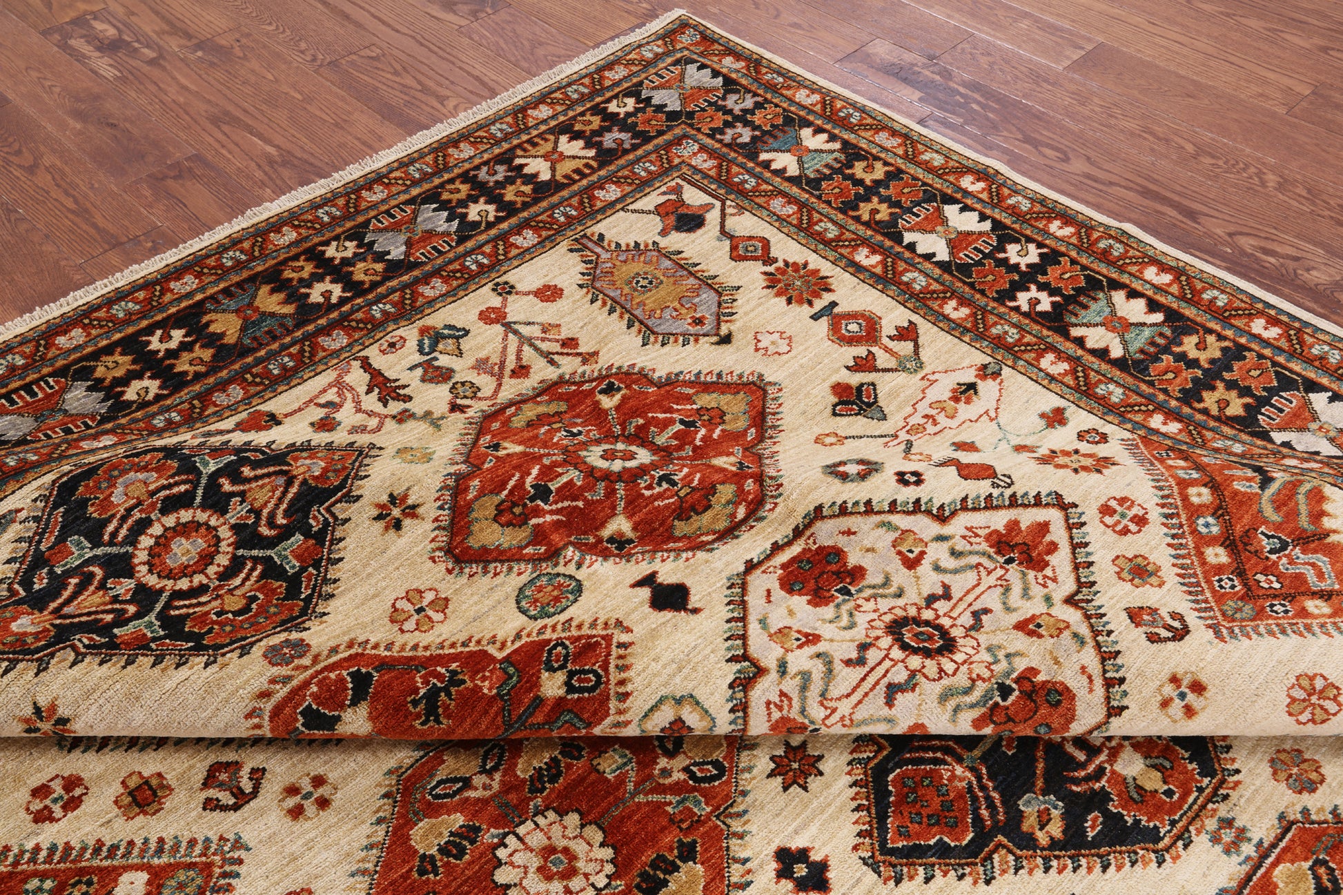 Ivory Fine Serapi Hand Knotted Rug - 8' 5" X 10' 1" - Golden Nile