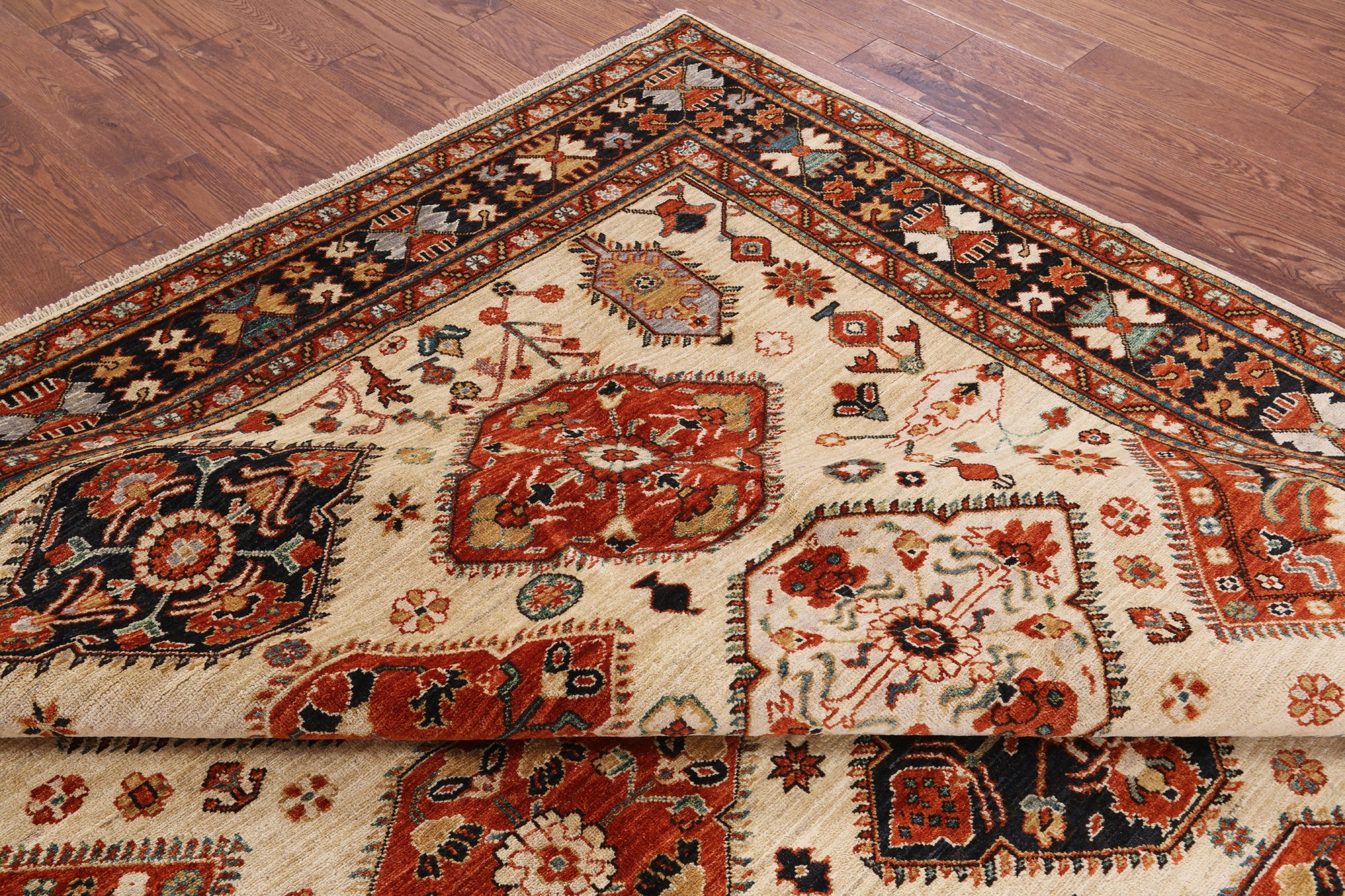 Ivory Fine Serapi Hand Knotted Rug - 8' 5" X 10' 1" - Golden Nile