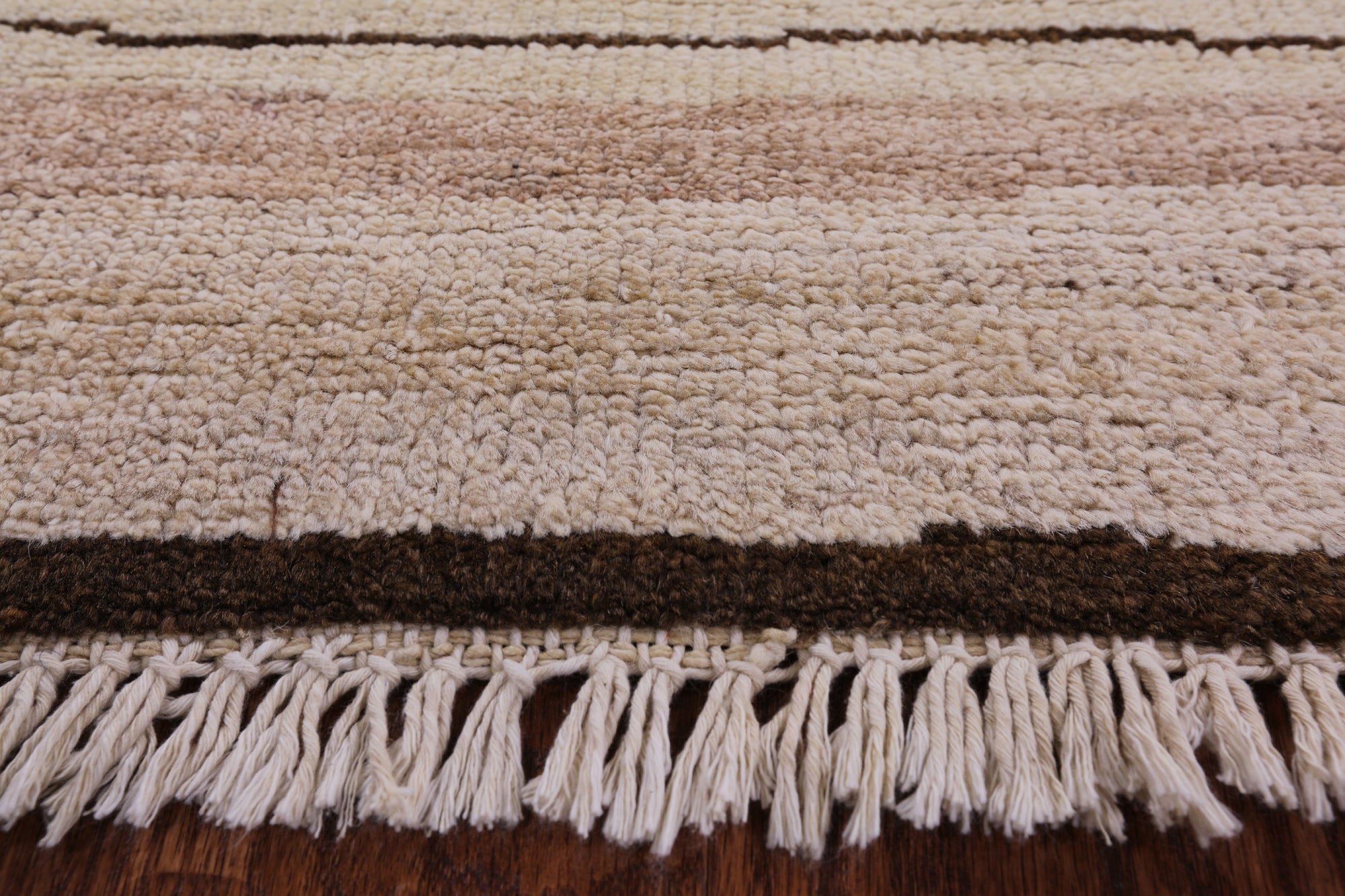 Ivory Moroccan Hand Knotted Area Rug - 7' 10" X 10' 1" - Golden Nile