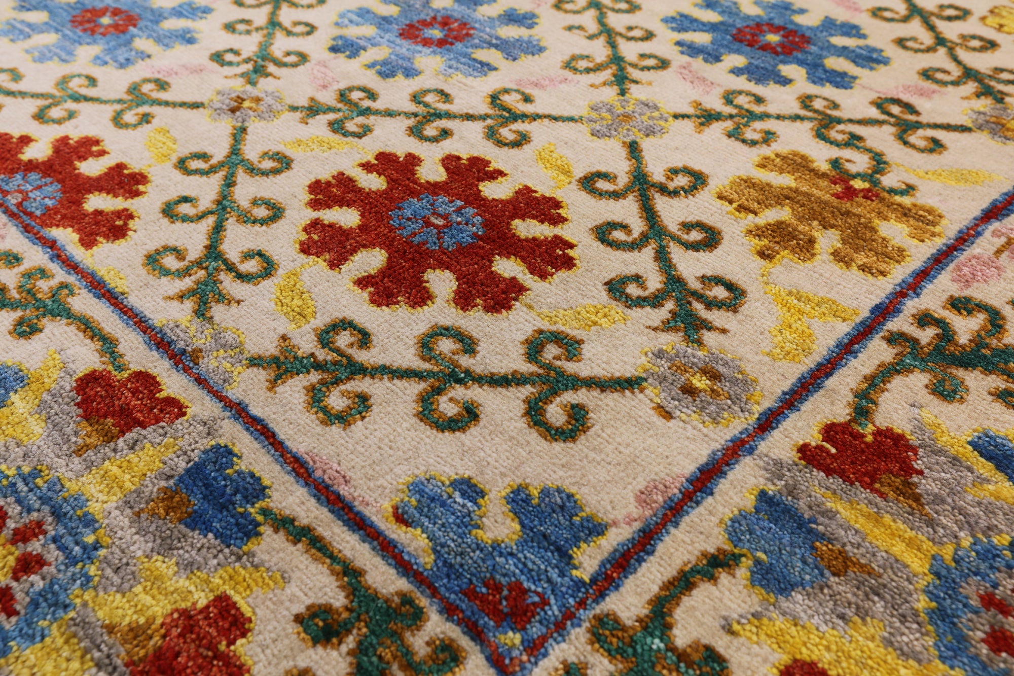 Ivory William Morris Handmade Wool Area Rug - 6' 2" X 8' 9" - Golden Nile