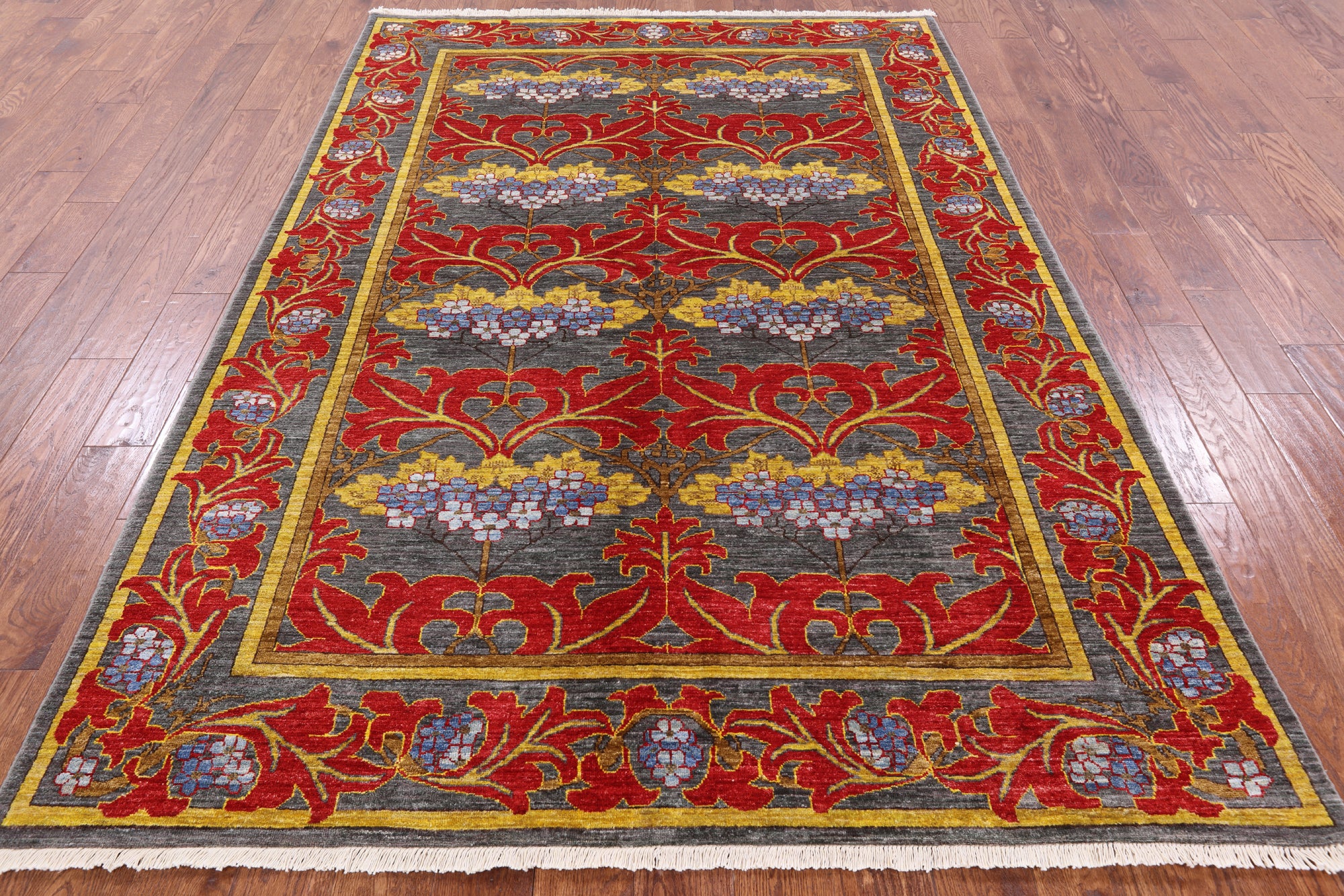Grey William Morris Handmade Wool Area Rug - 6' 0" X 8' 8" - Golden Nile