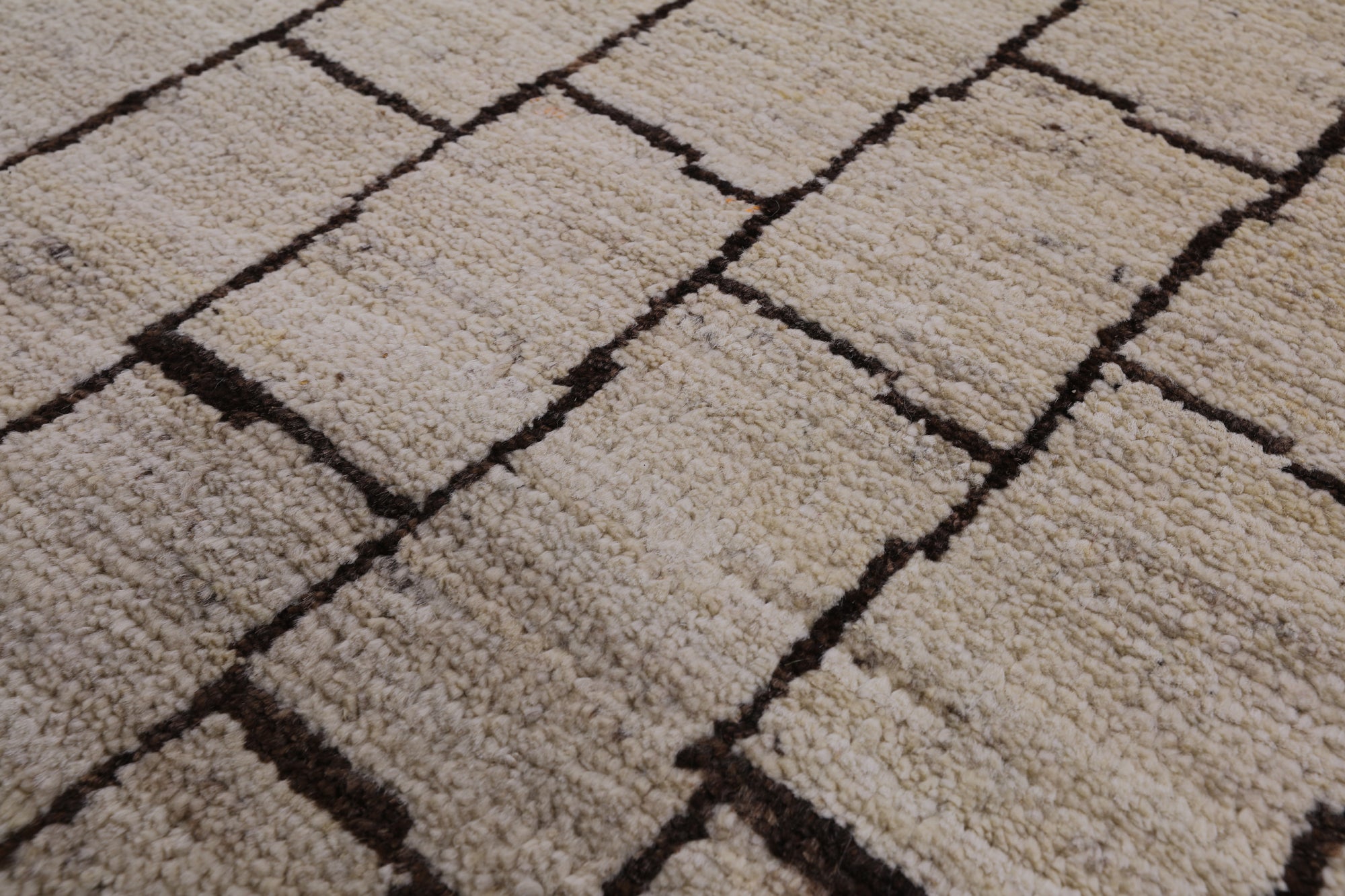 Ivory Moroccan Hand Knotted Area Rug - 8' 9" X 11' 10" - Golden Nile