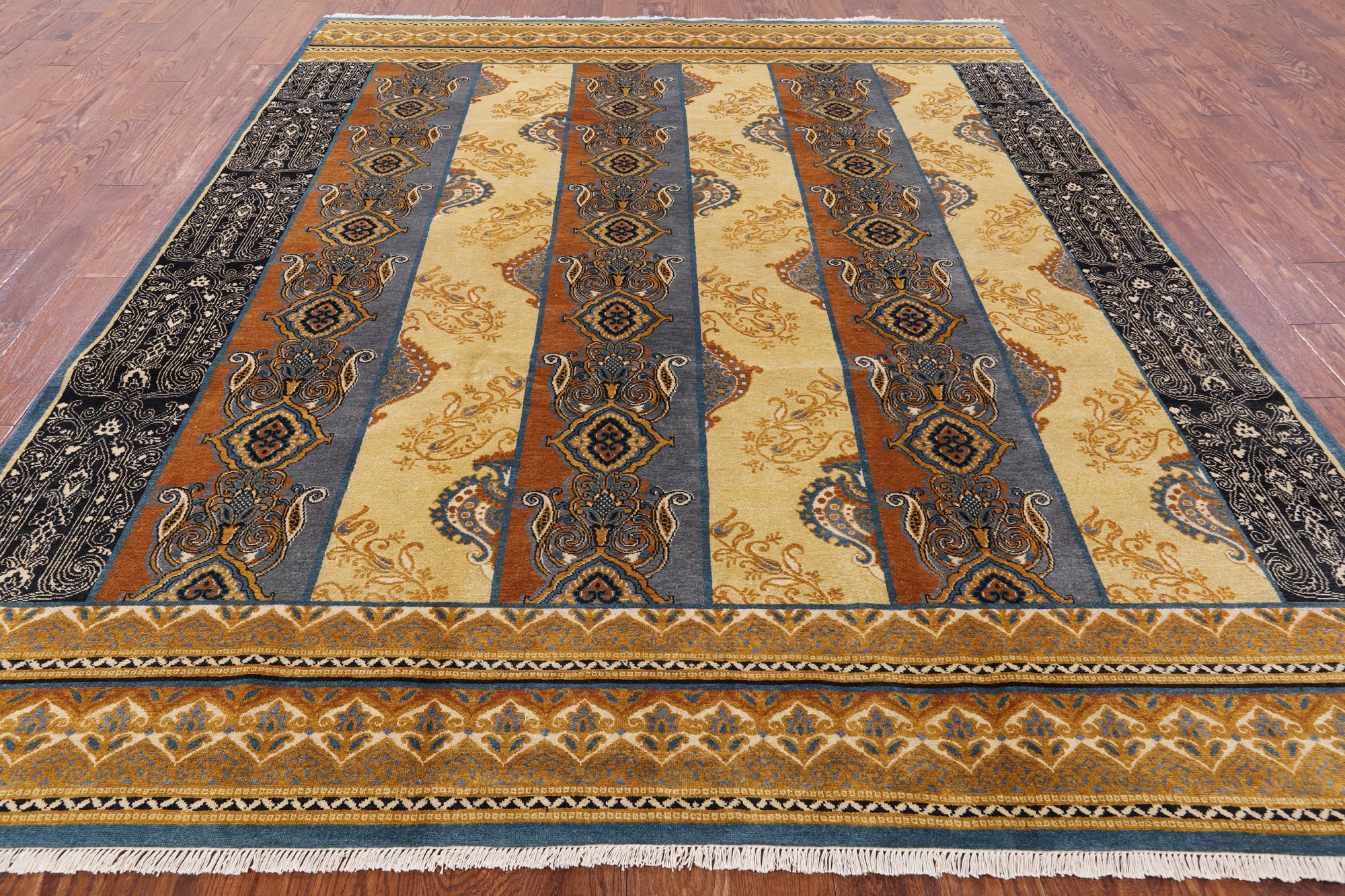 William Morris Handmade Wool Area Rug - 8' 1" X 10' 0" - Golden Nile