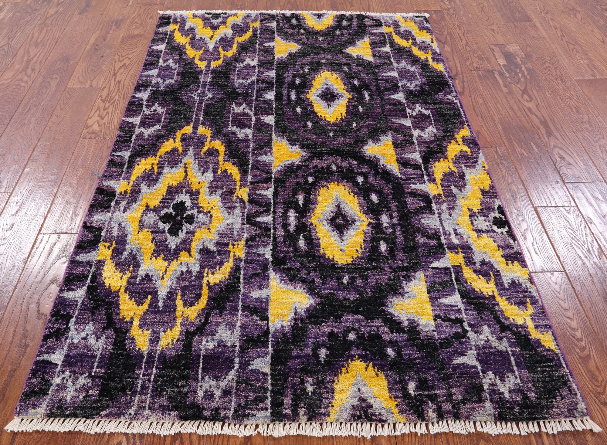 Ikat Hand Knotted Wool Area Rug - 4' 0" X 6' 4" - Golden Nile
