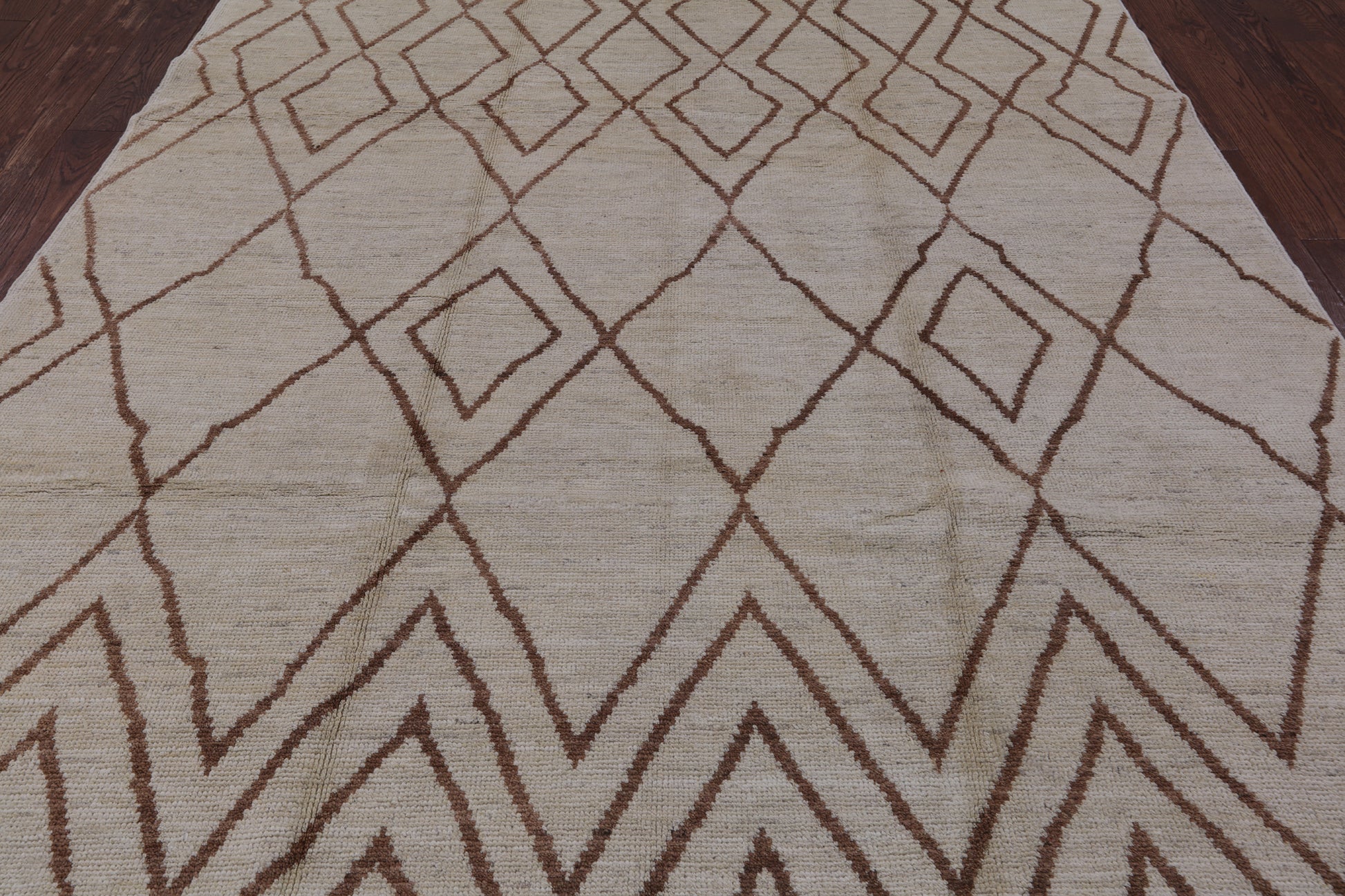 Ivory Tribal Moroccan Hand Knotted Wool Area Rug - 7' 6" X 9' 10" - Golden Nile