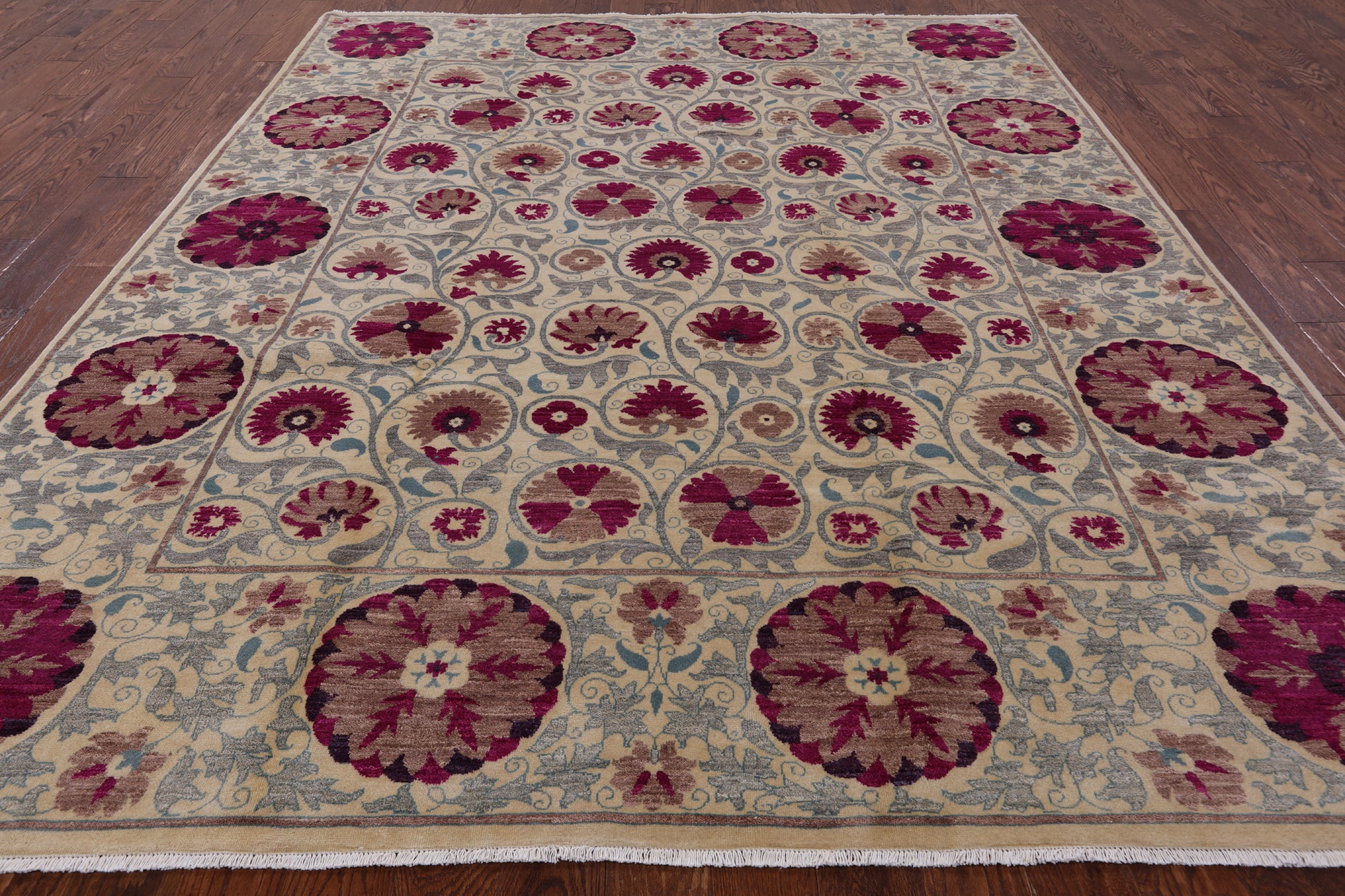 Ivory William Morris Handmade Wool Area Rug - 8' 3" X 10' 3" - Golden Nile