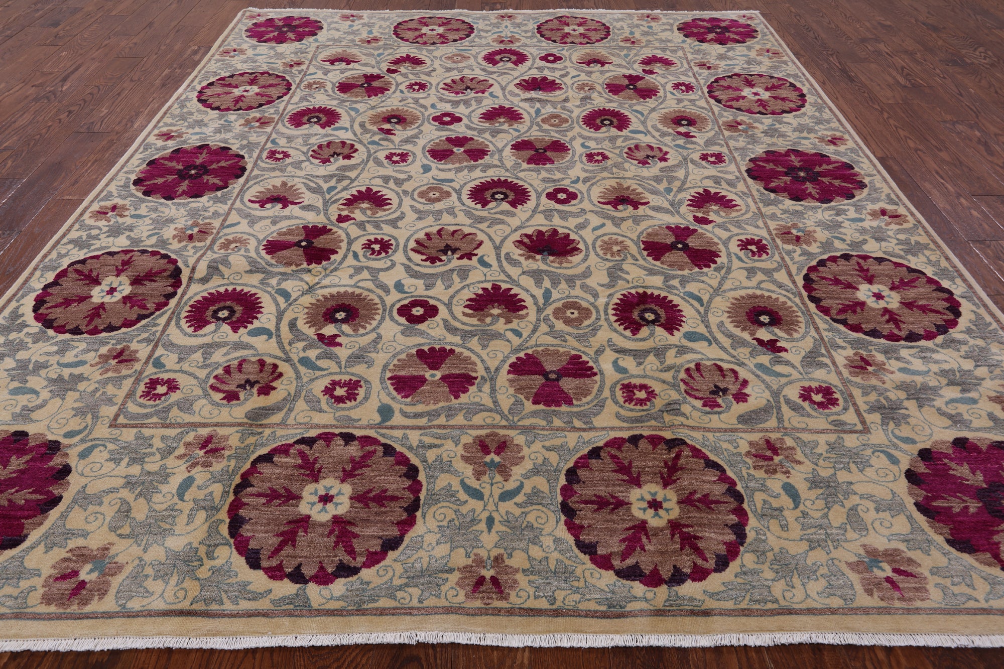Ivory William Morris Handmade Wool Area Rug - 8' 3" X 10' 3" - Golden Nile