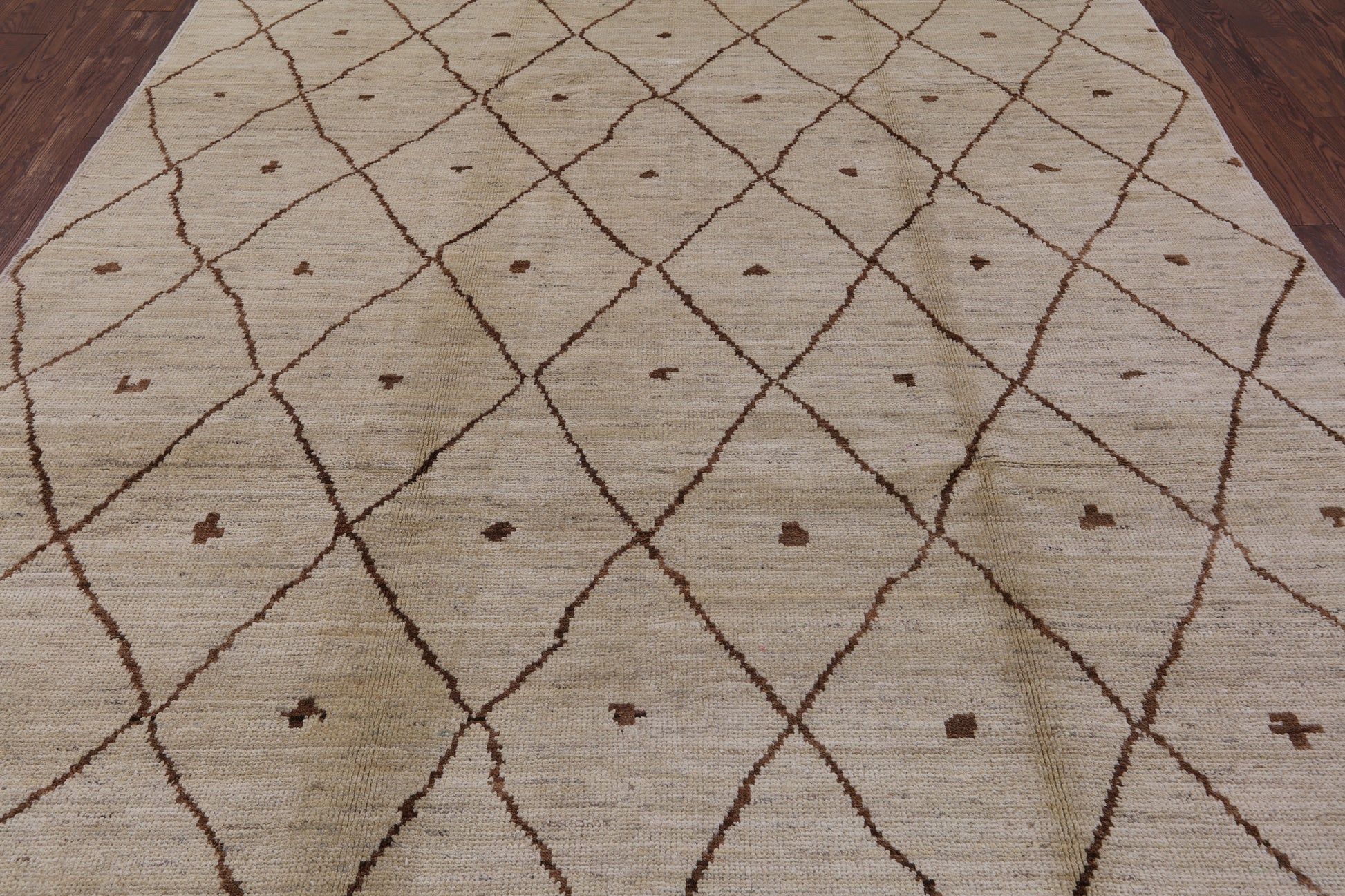 Ivory Moroccan Hand Knotted Rug - 8' 0" X 9' 10" - Golden Nile