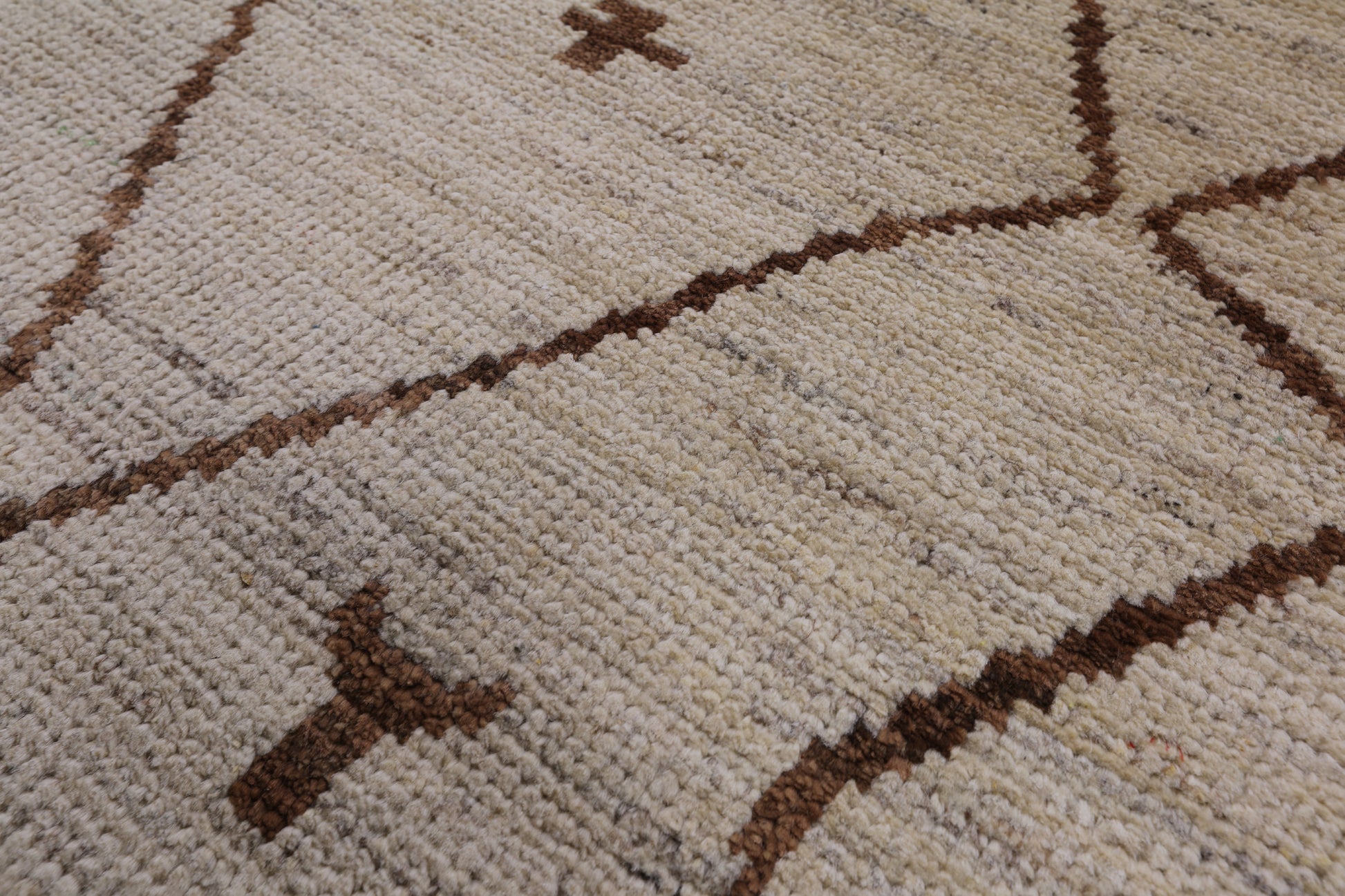 Ivory Moroccan Hand Knotted Rug - 8' 0" X 9' 10" - Golden Nile