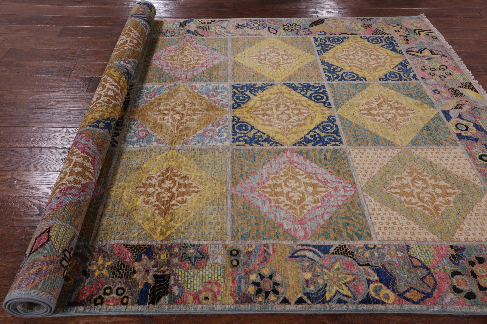 William Morris Handmade Wool Area Rug - 6' 0" X 8' 10" - Golden Nile
