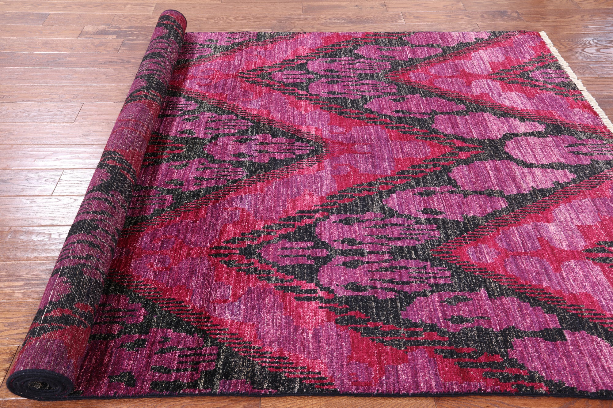 Ikat Hand Knotted Wool Area Rug - 5' 9" X 9' 0" - Golden Nile