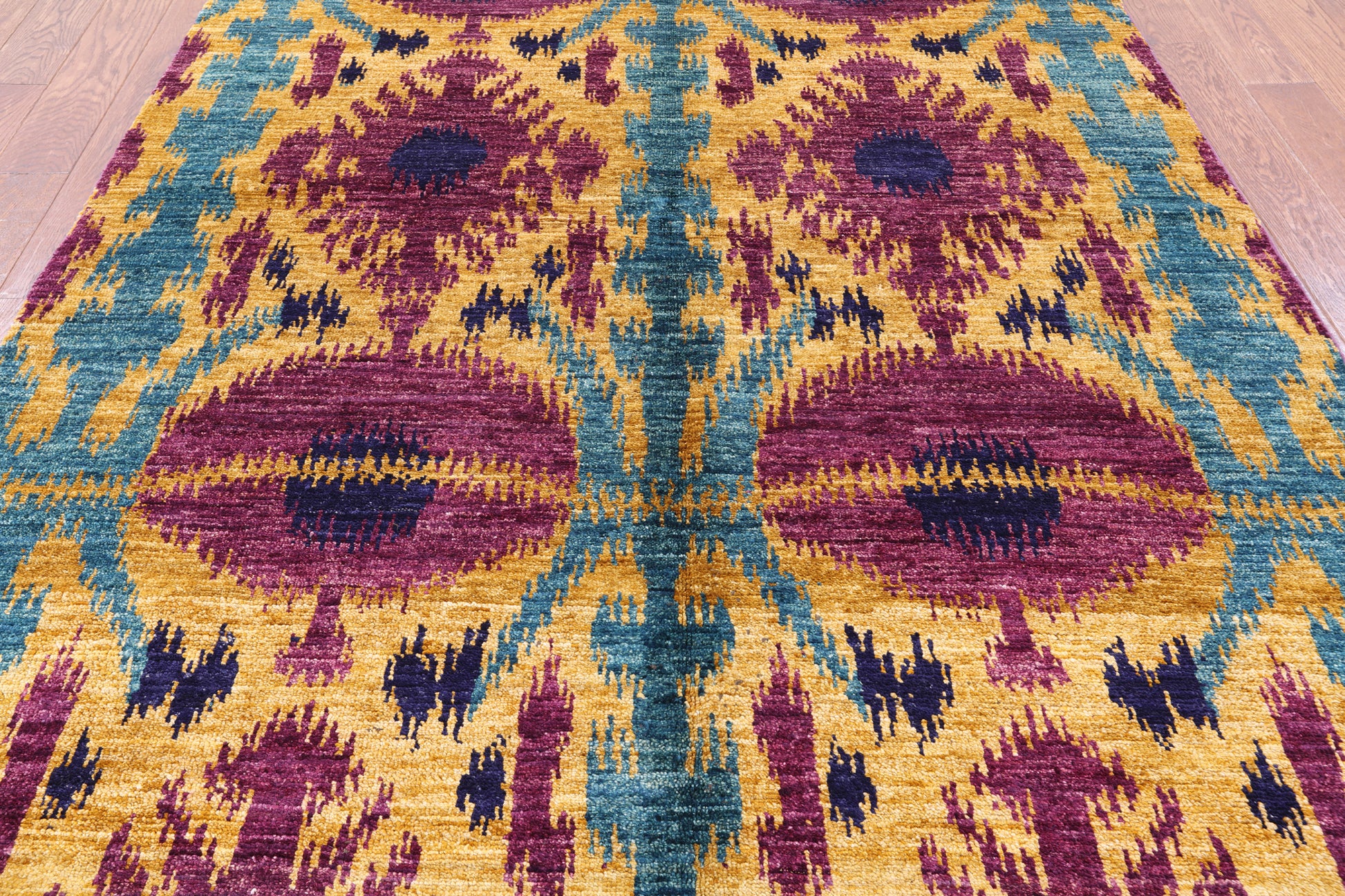 Ikat Handmade Wool Area Rug - 6' 2" X 9' 1" - Golden Nile