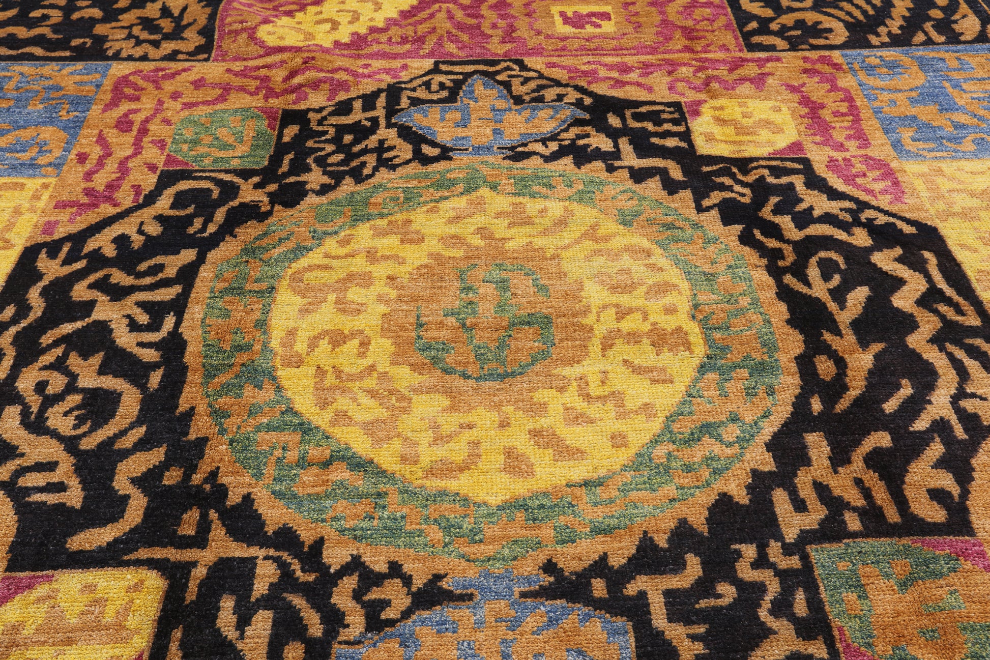 Persian Gabbeh Hand Knotted Wool Area Rug - 8' 3" X 9' 8" - Golden Nile