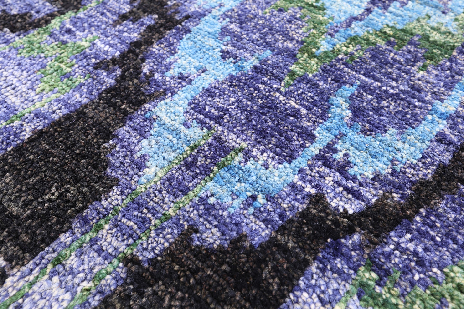 Ikat Handmade Wool Area Rug - 7' 10" X 10' 6" - Golden Nile