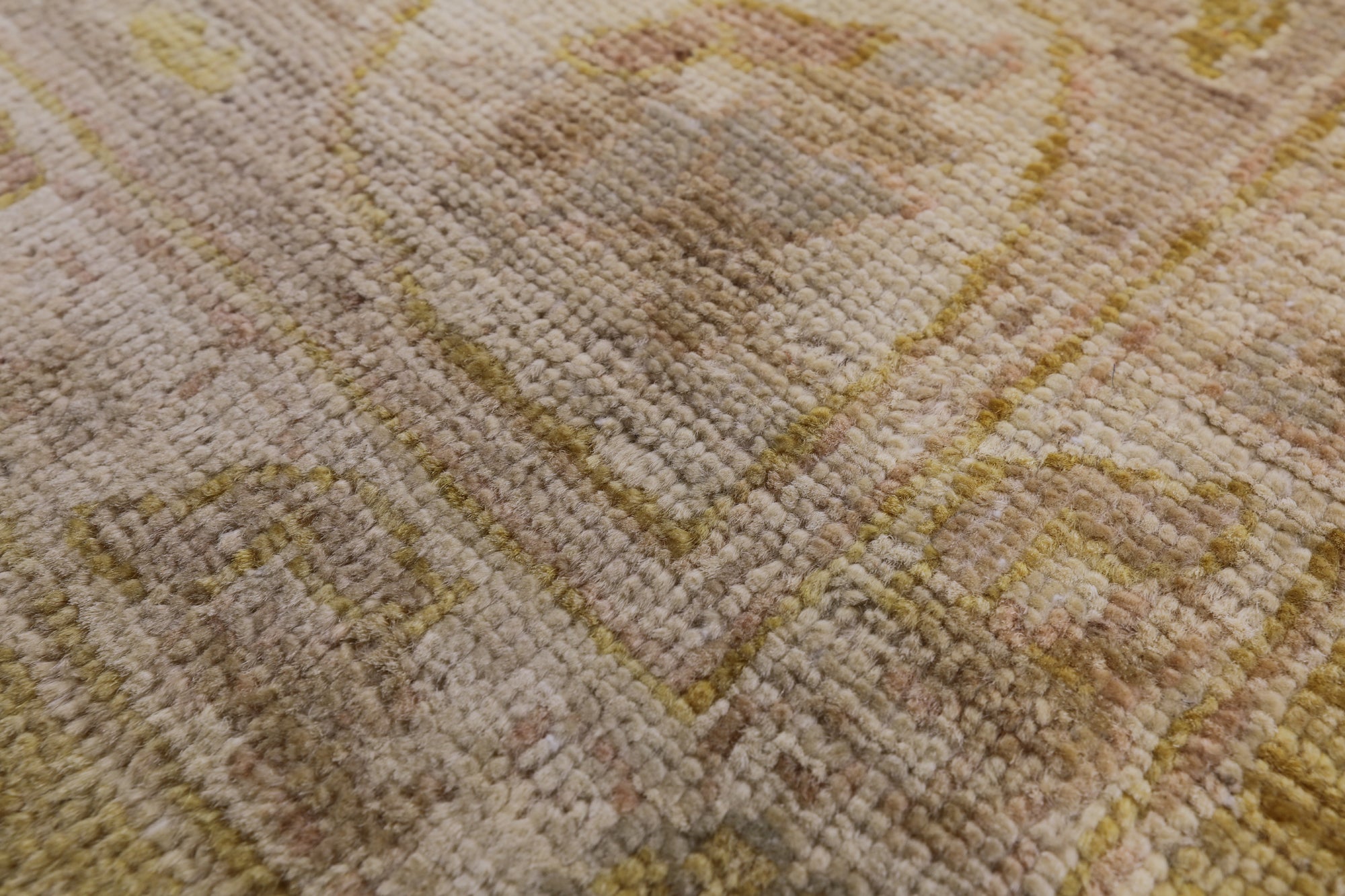 Persian Hand Knotted Wool Area Rug - 8' 2" X 10' 8" - Golden Nile