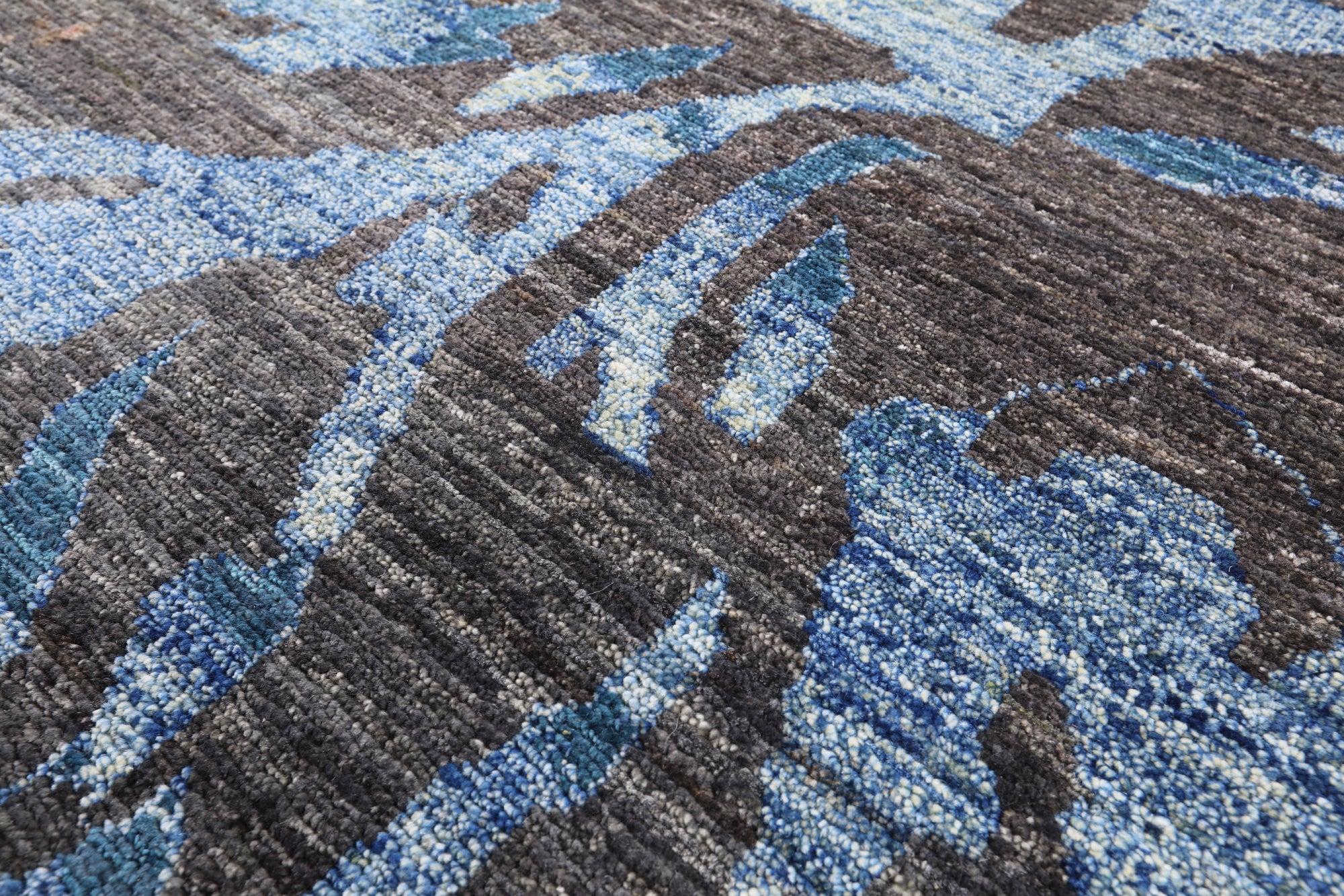 Modern Hand Knotted Wool Rug - 5' 2" X 8' 4" - Golden Nile