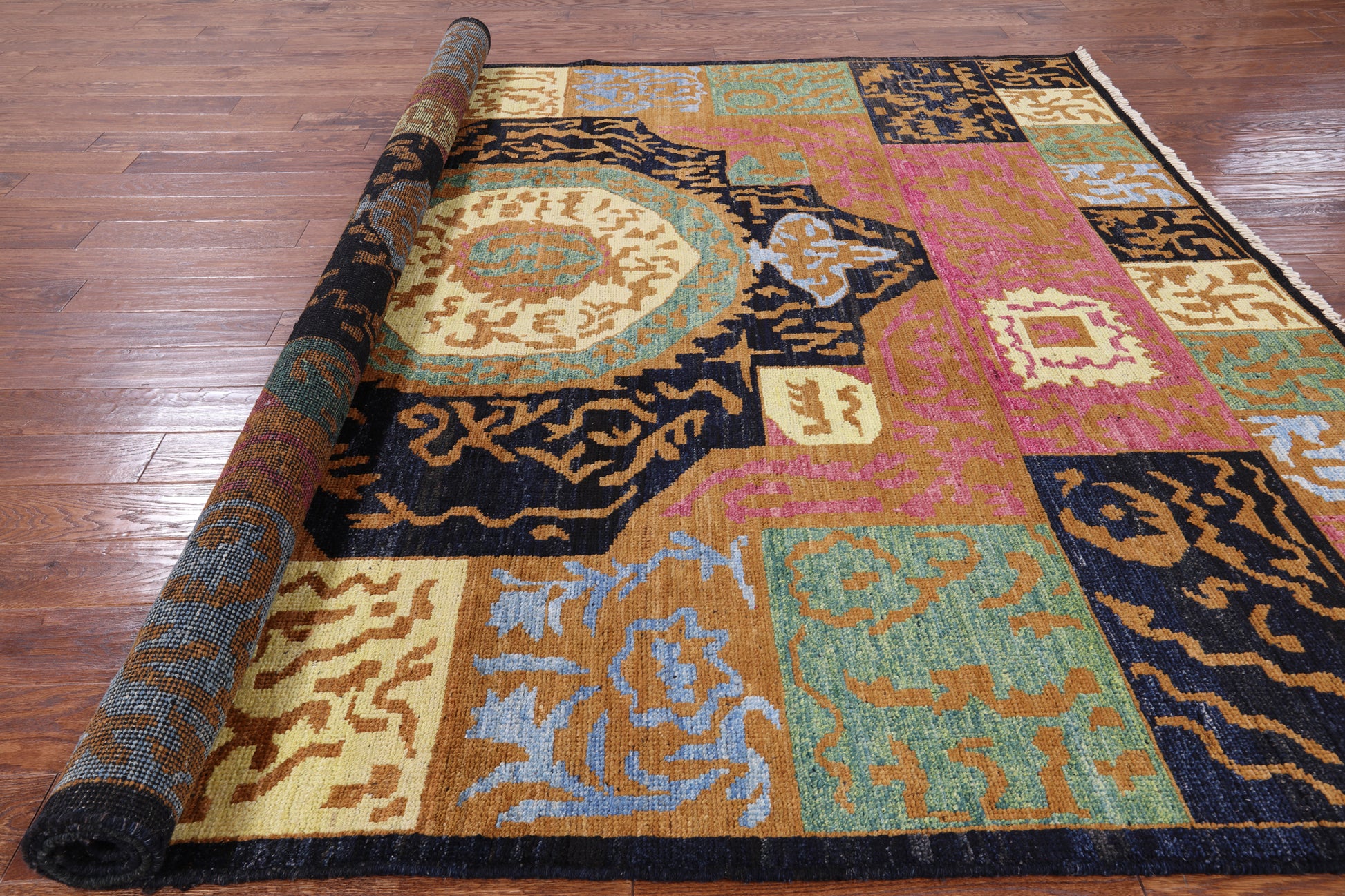 Persian Gabbeh Hand Knotted Wool Area Rug - 8' 4" X 9' 7" - Golden Nile