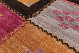 Ikat Handmade Wool Area Rug - 4' 9" X 8' 0" - Golden Nile