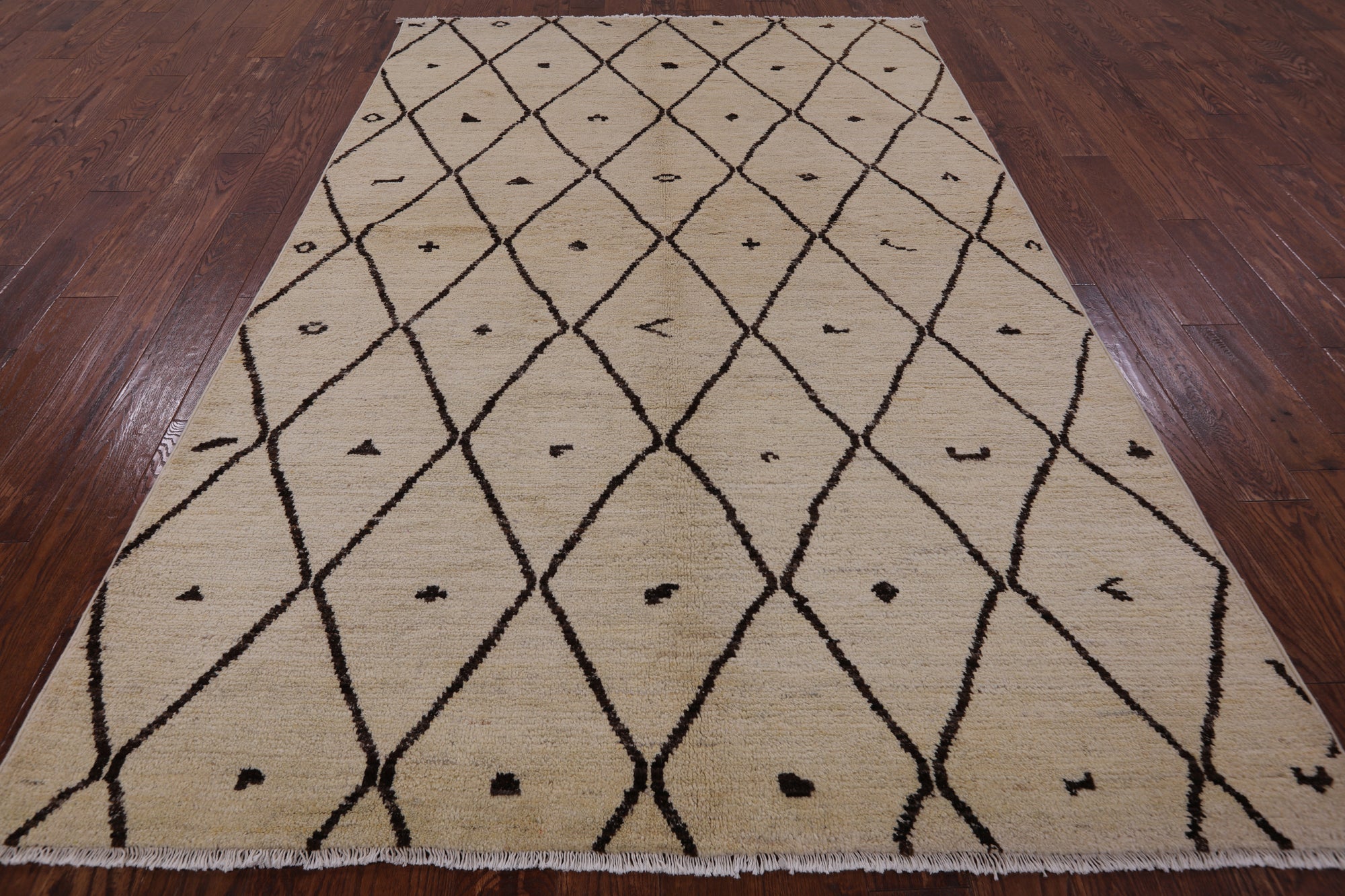 Ivory Tribal Moroccan Hand Knotted Wool Rug - 6' 0" X 9' 2" - Golden Nile