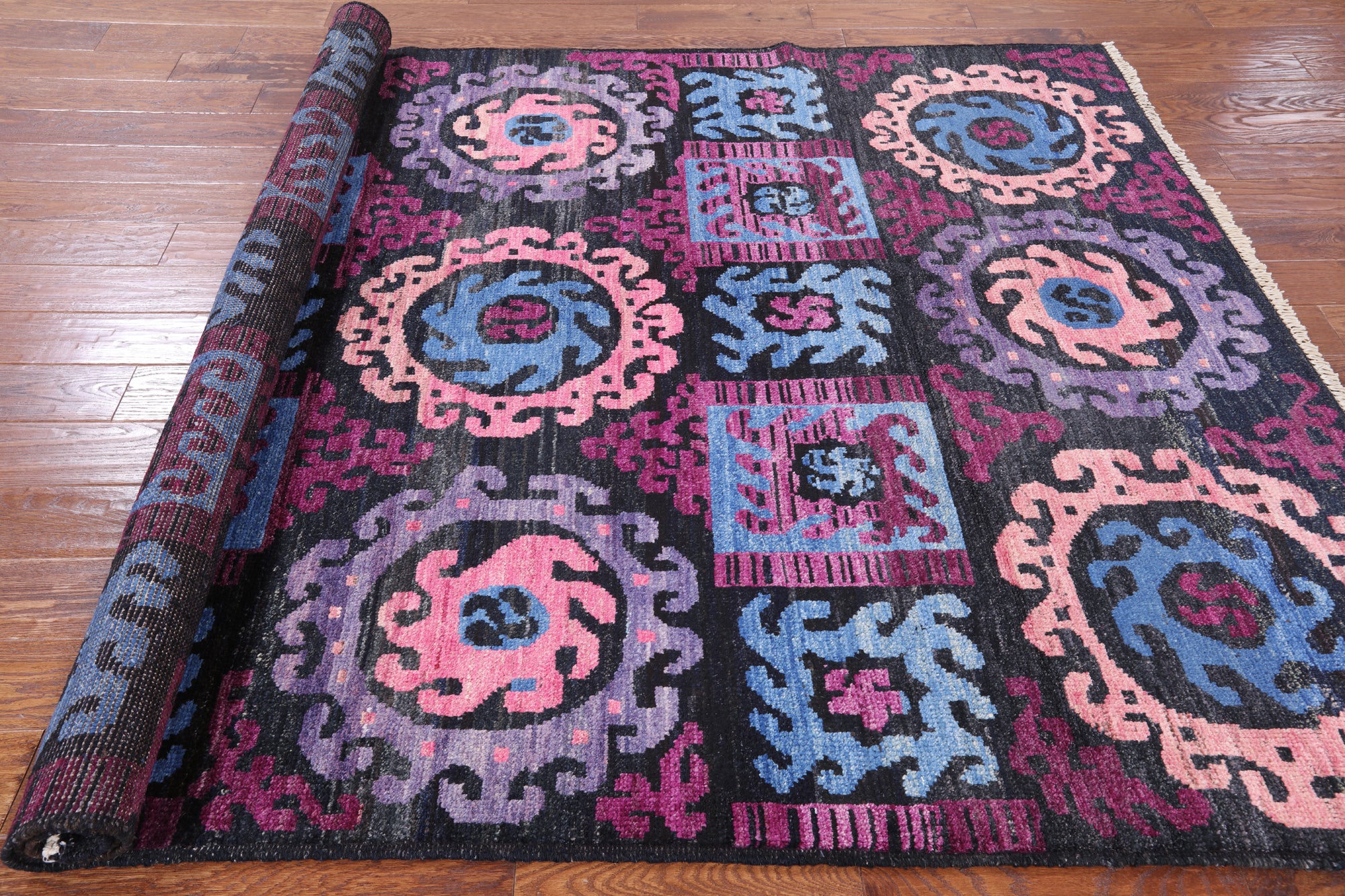 Ikat Handmade Wool Area Rug - 6' 2" X 8' 9" - Golden Nile