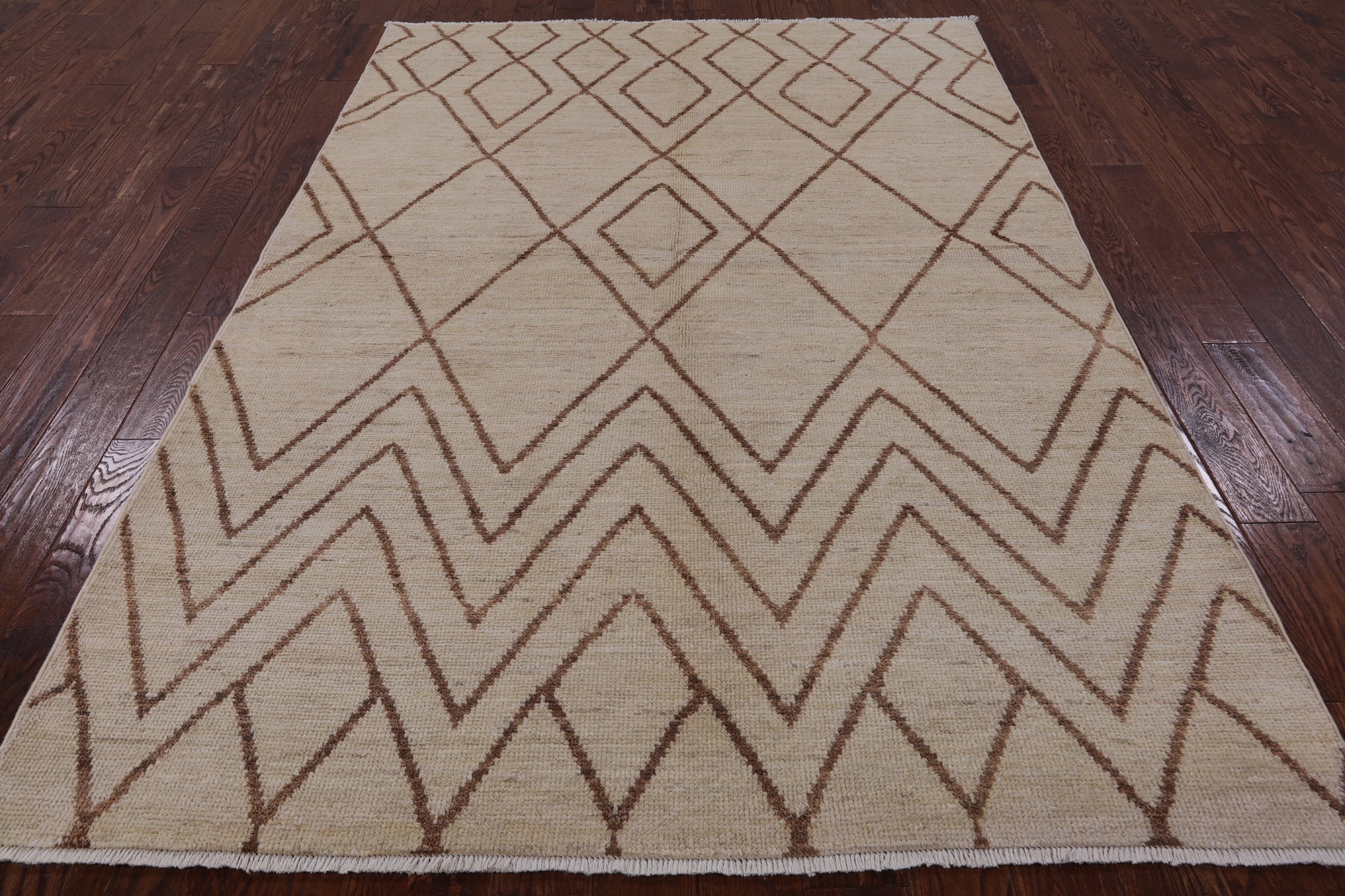 Ivory Moroccan Hand Knotted Area Rug - 6' 1" X 9' 1" - Golden Nile